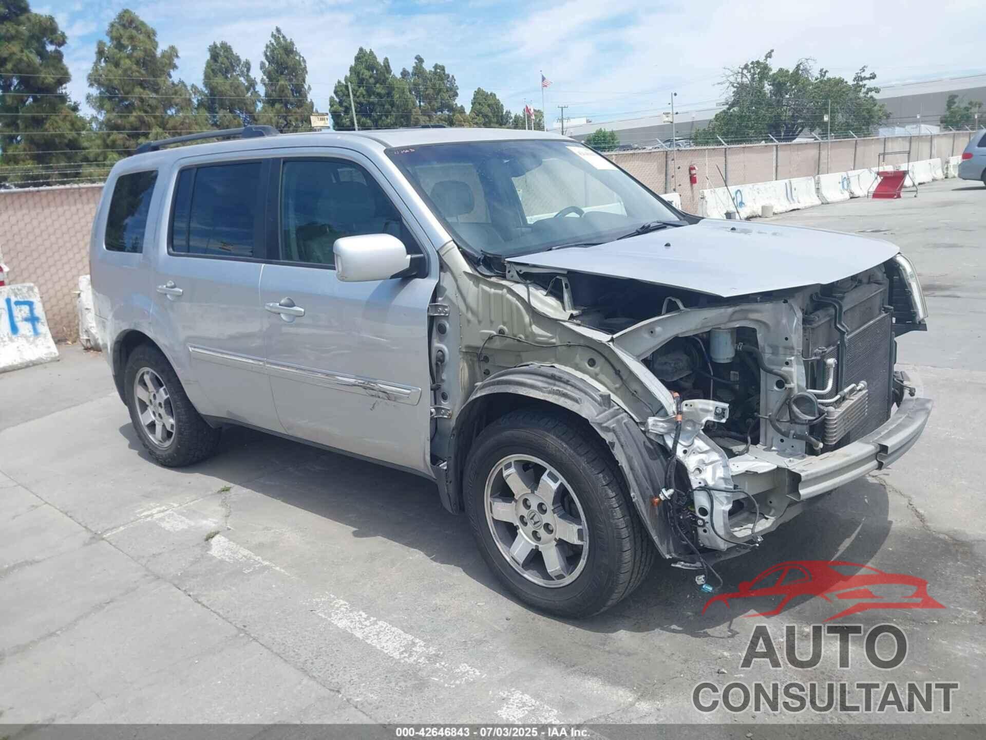 HONDA PILOT 2011 - 5FNYF4H90BB068671