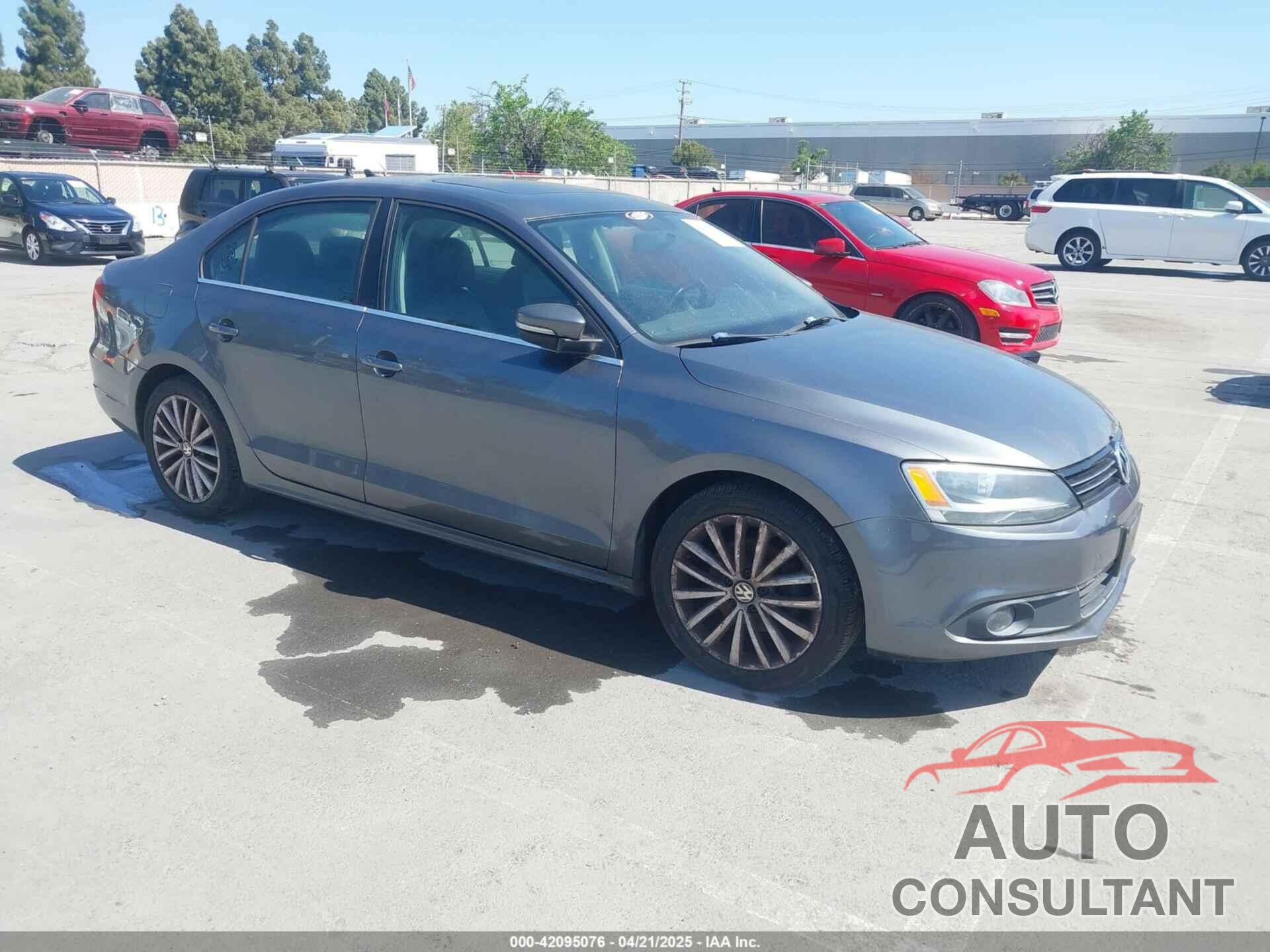 VOLKSWAGEN JETTA 2014 - 3VWLL7AJ0EM373402