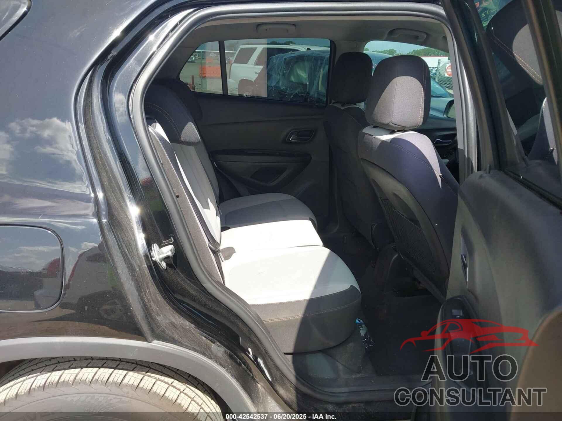 CHEVROLET TRAX 2017 - 3GNCJKSB0HL279573