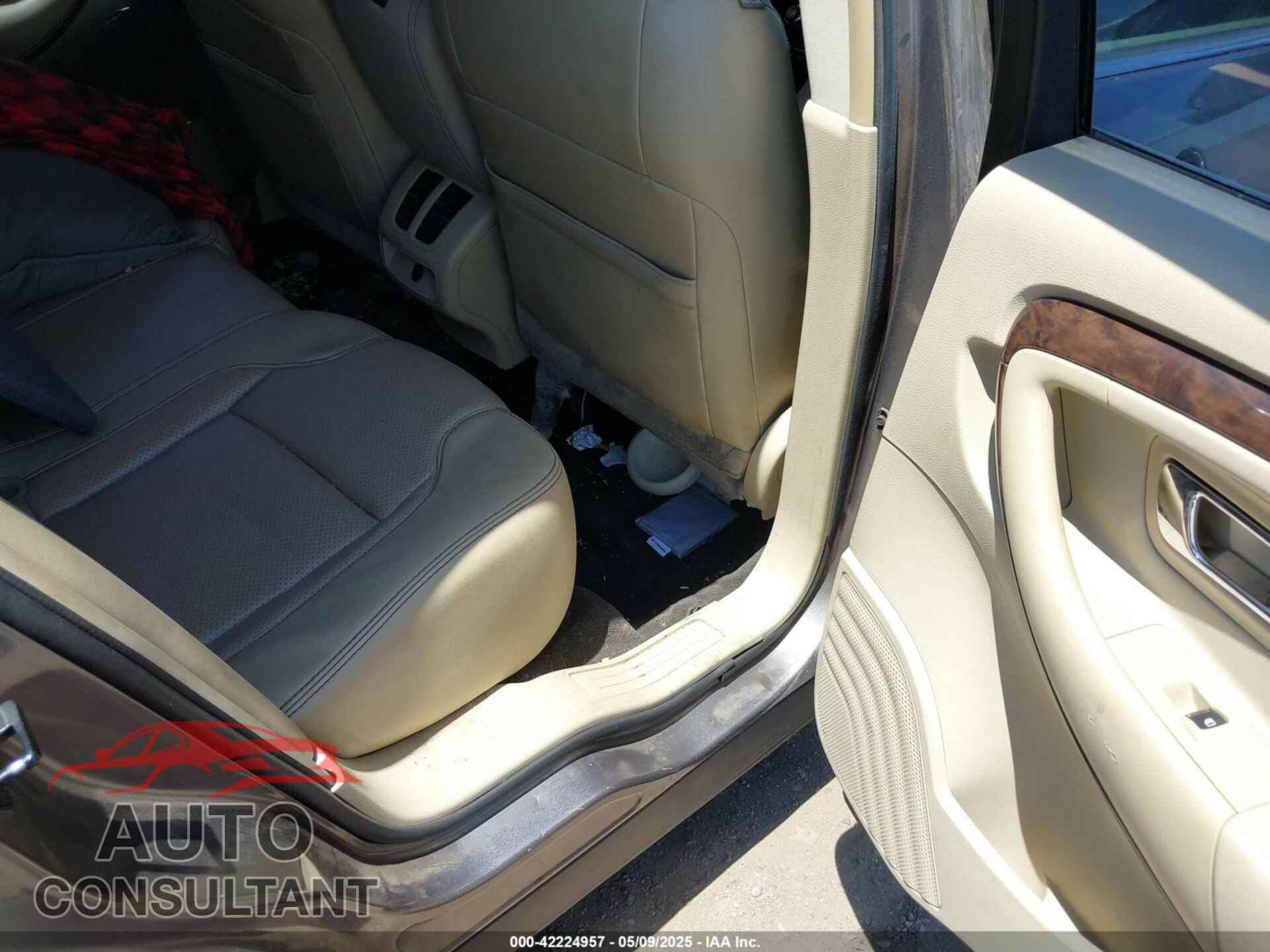 FORD TAURUS 2013 - 1FAHP2F81DG103664