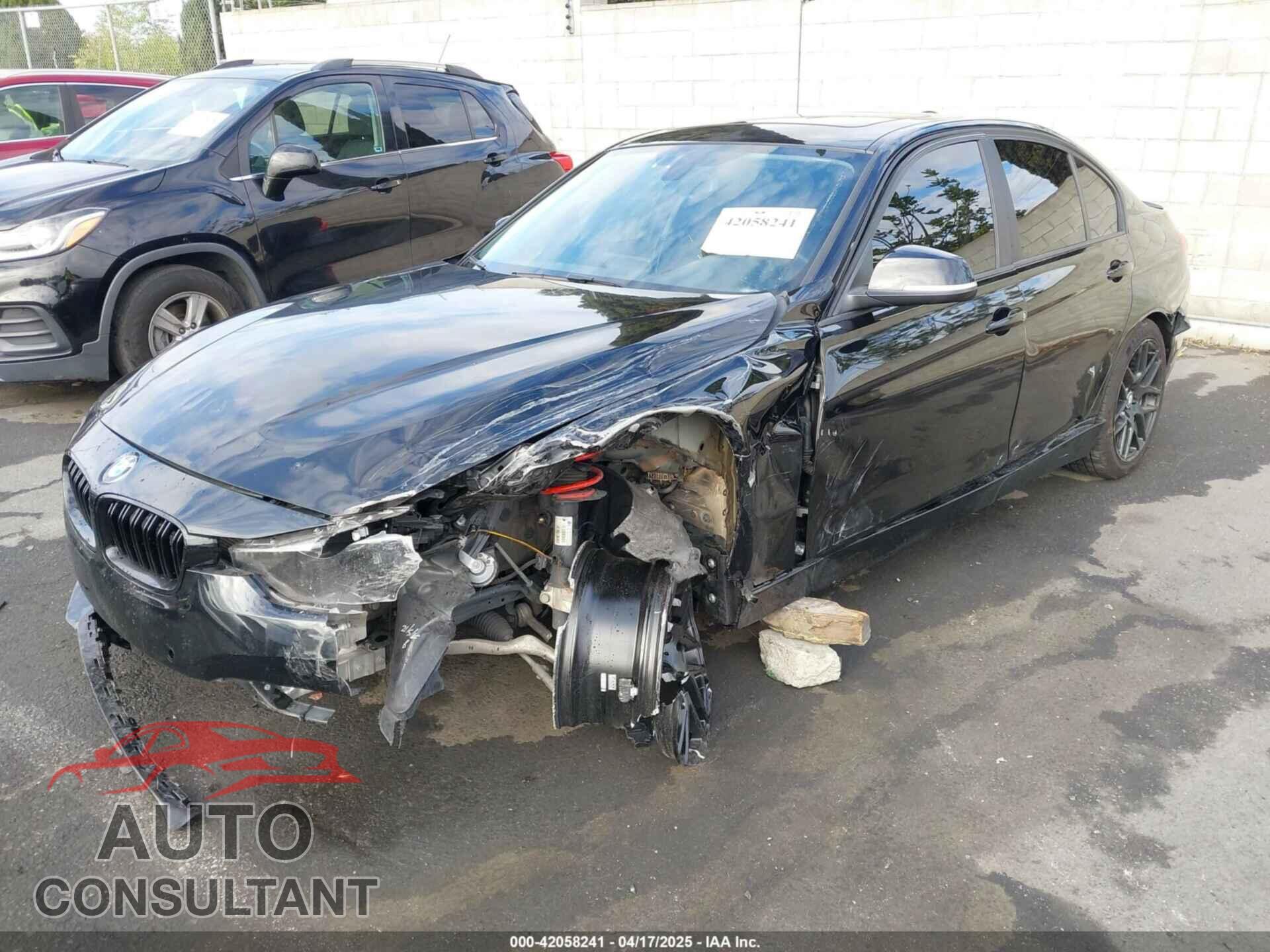 BMW 320I 2016 - WBA8E1G52GNU11325