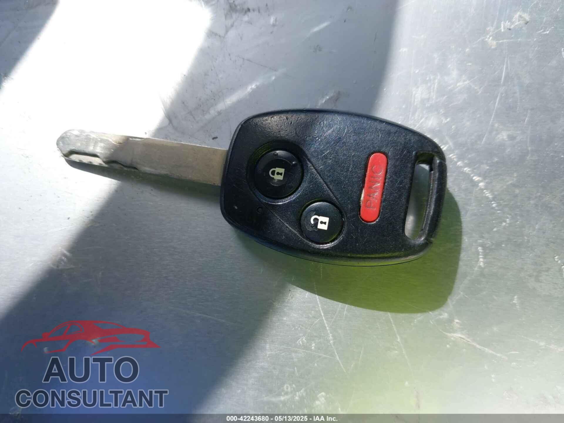HONDA INSIGHT 2011 - JHMZE2H32BS004995