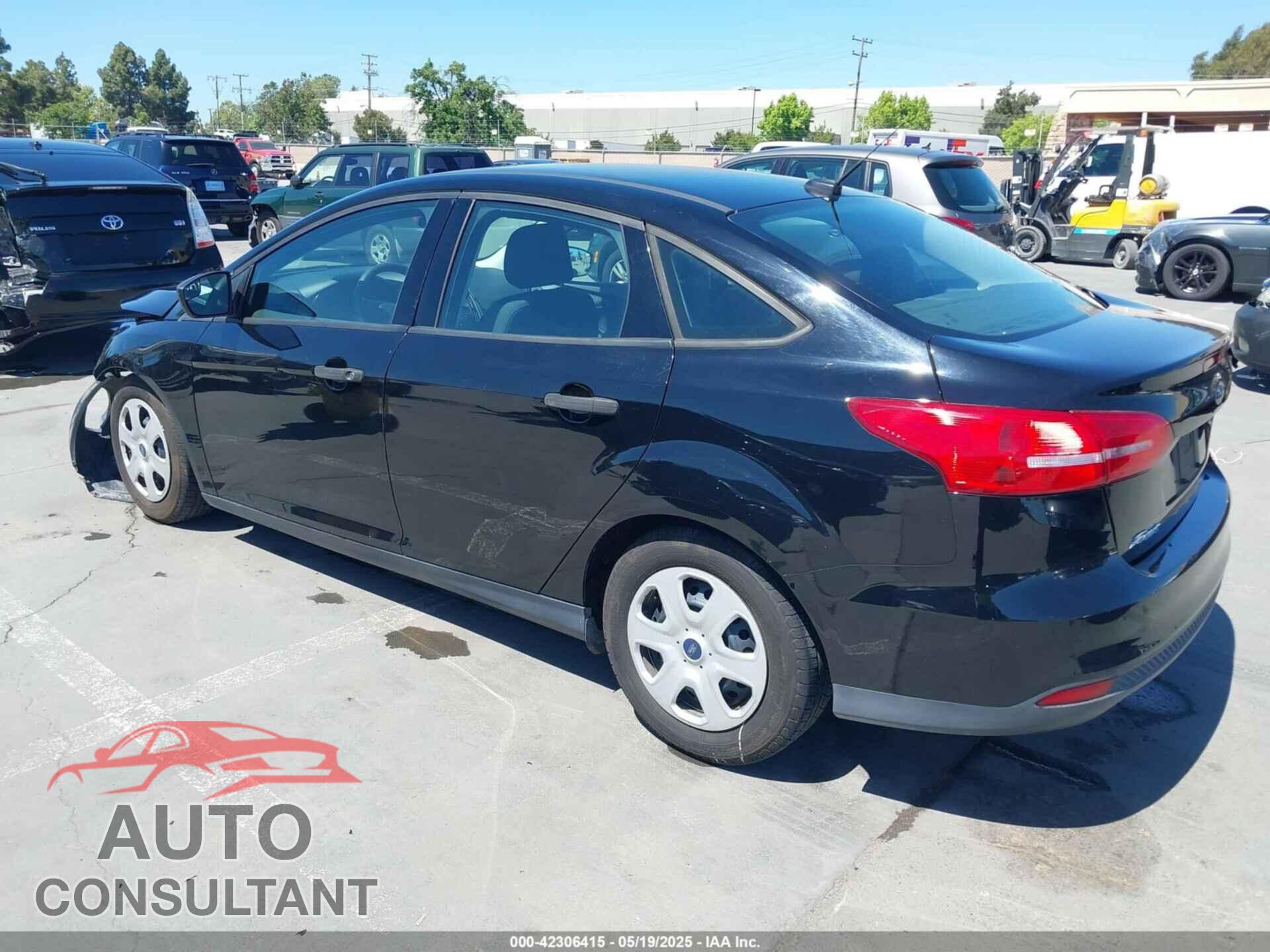 FORD FOCUS 2016 - 1FADP3E26GL293913