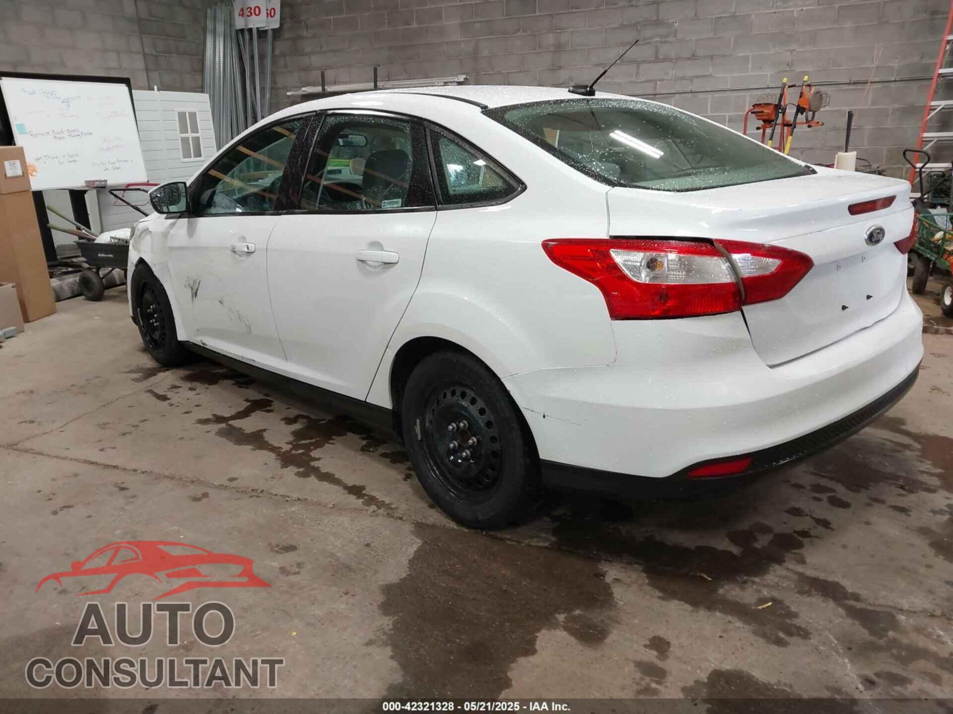 FORD FOCUS 2012 - 1FAHP3F21CL301085