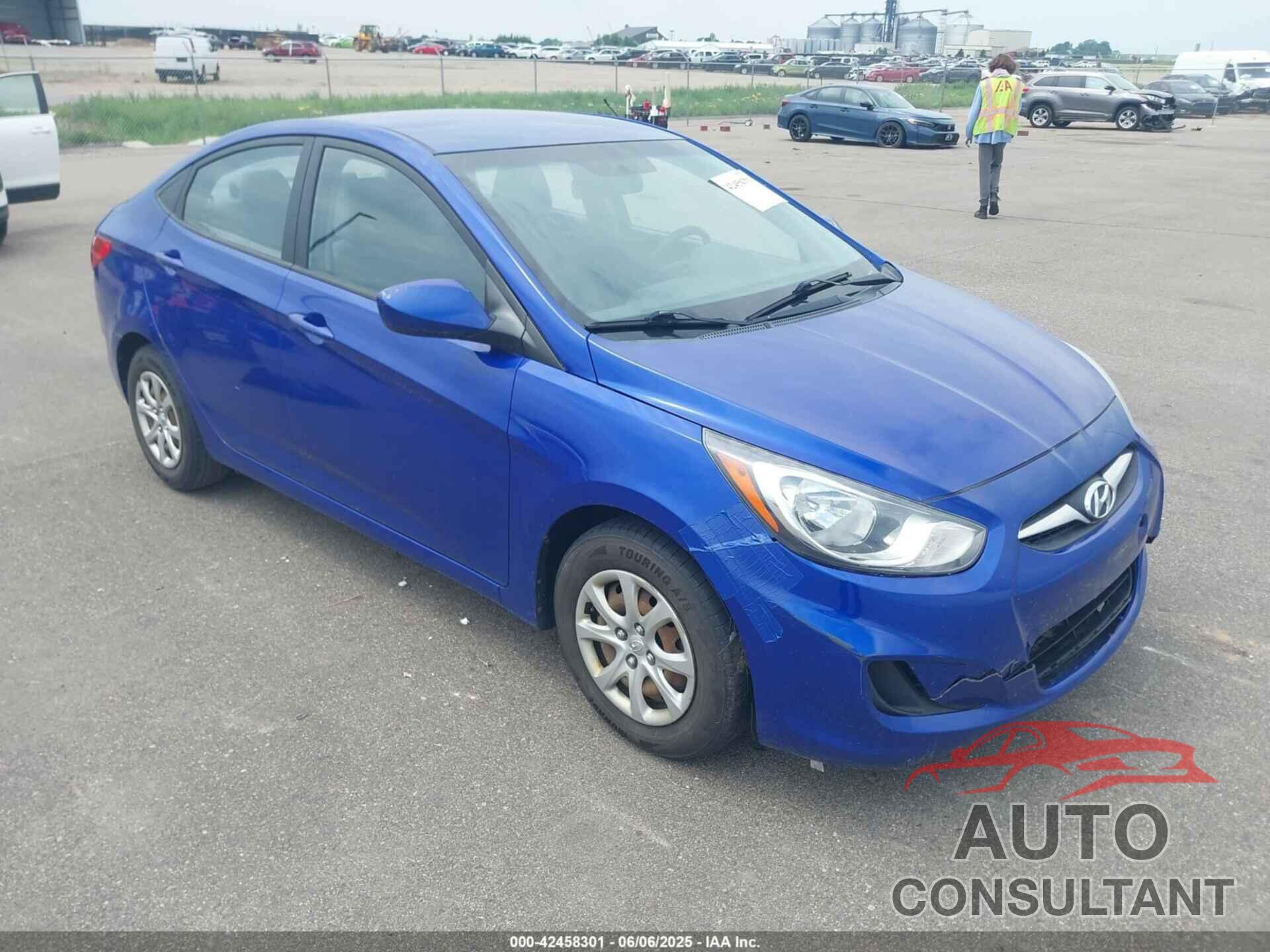 HYUNDAI ACCENT 2013 - KMHCT4AEXDU422146