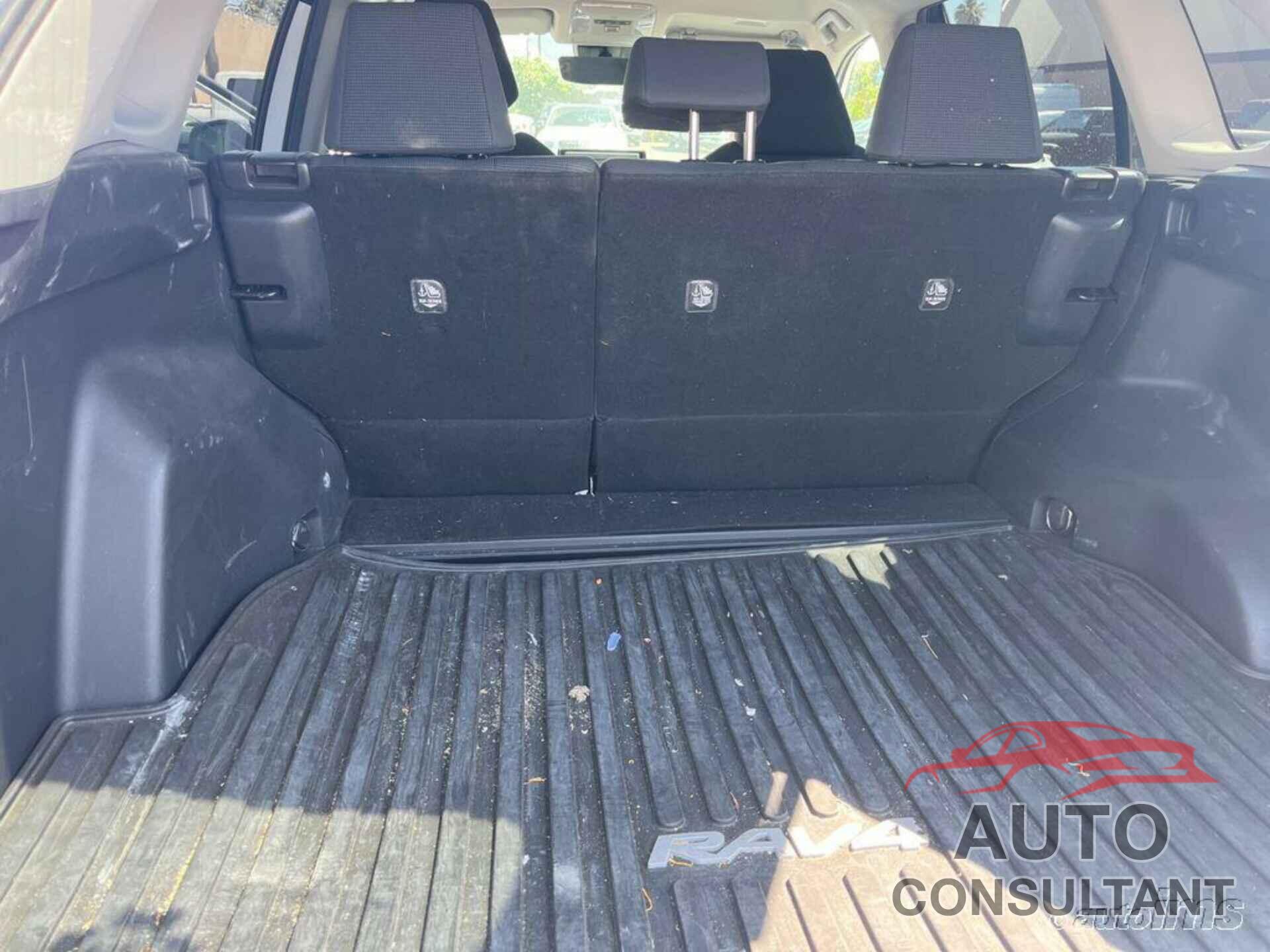 TOYOTA RAV4 2020 - 2T3F1RFV0LC117139