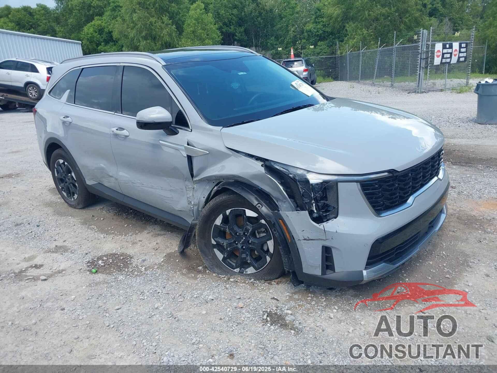 KIA SORENTO 2024 - 5XYRL4JC8RG289604