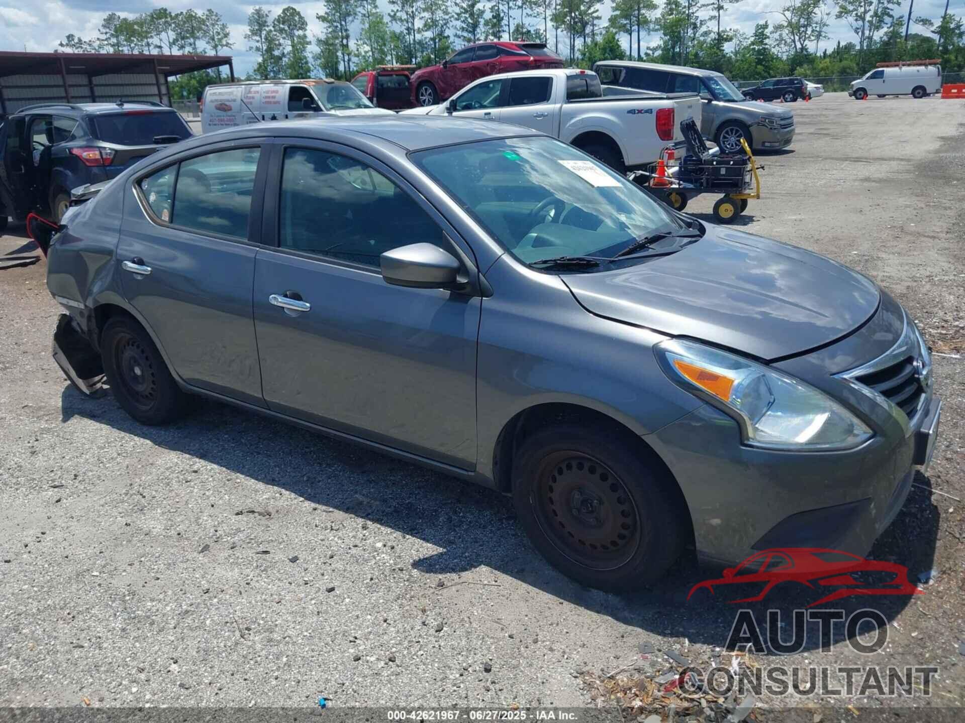 NISSAN VERSA 2018 - 3N1CN7AP7JL884724