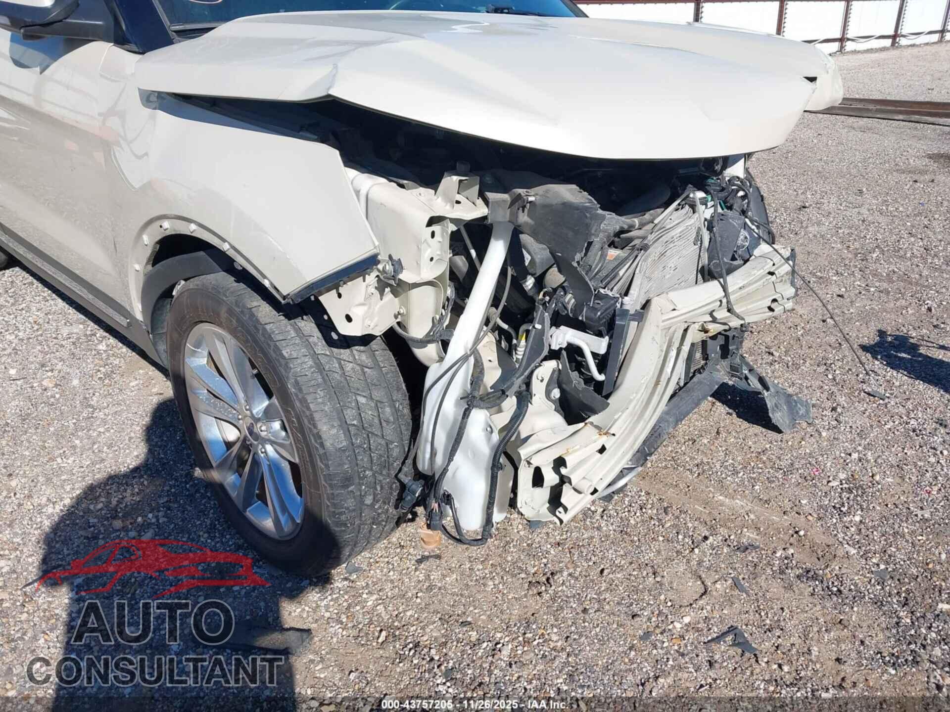FORD EXPLORER 2018 - 1FM5K7F87JGB78238