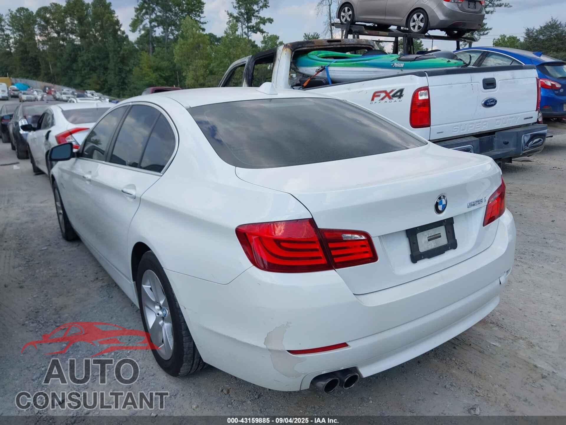 BMW 528I 2011 - WBAFR1C51BC745836