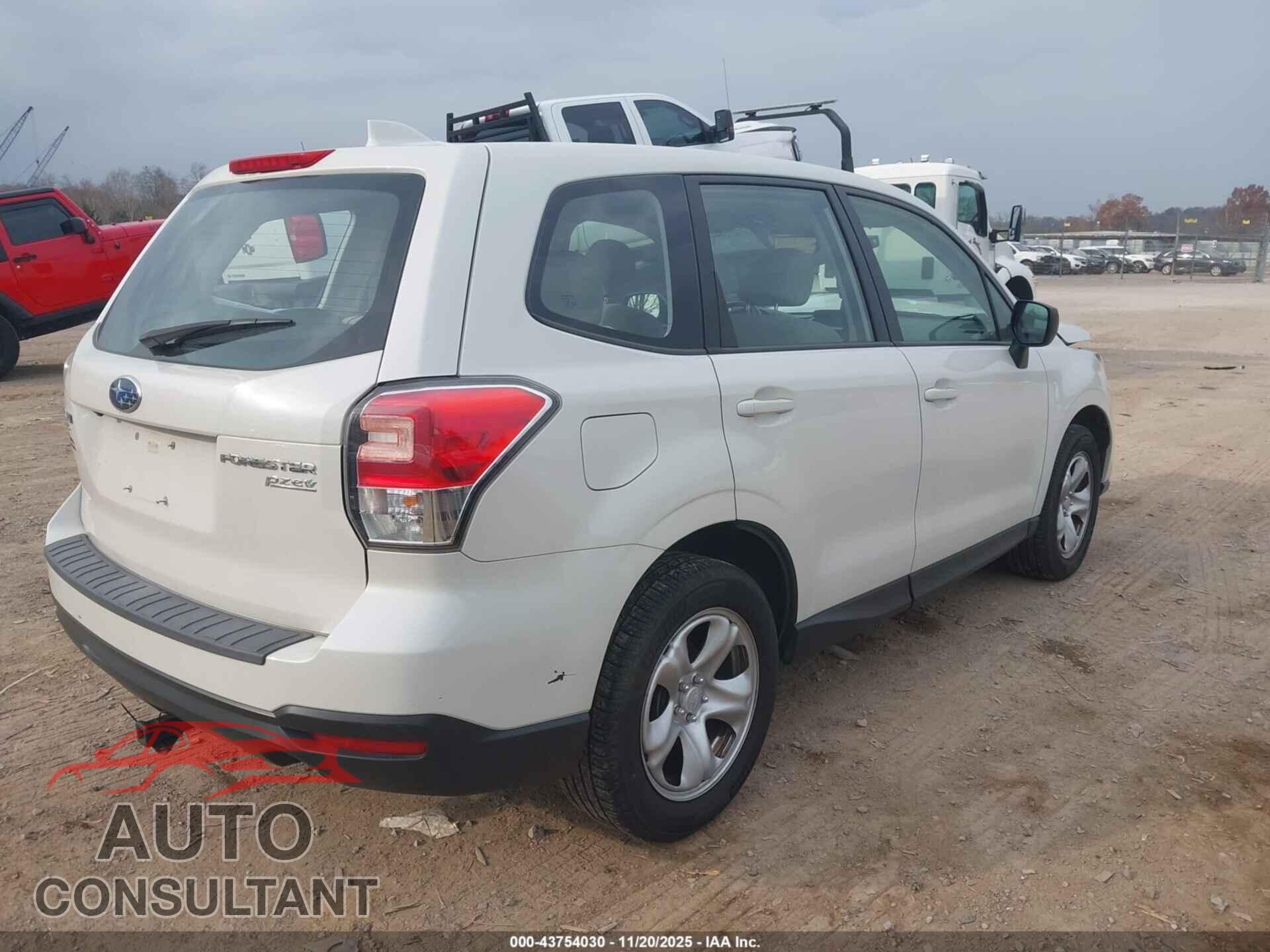 SUBARU FORESTER 2017 - JF2SJAAC3HH437204