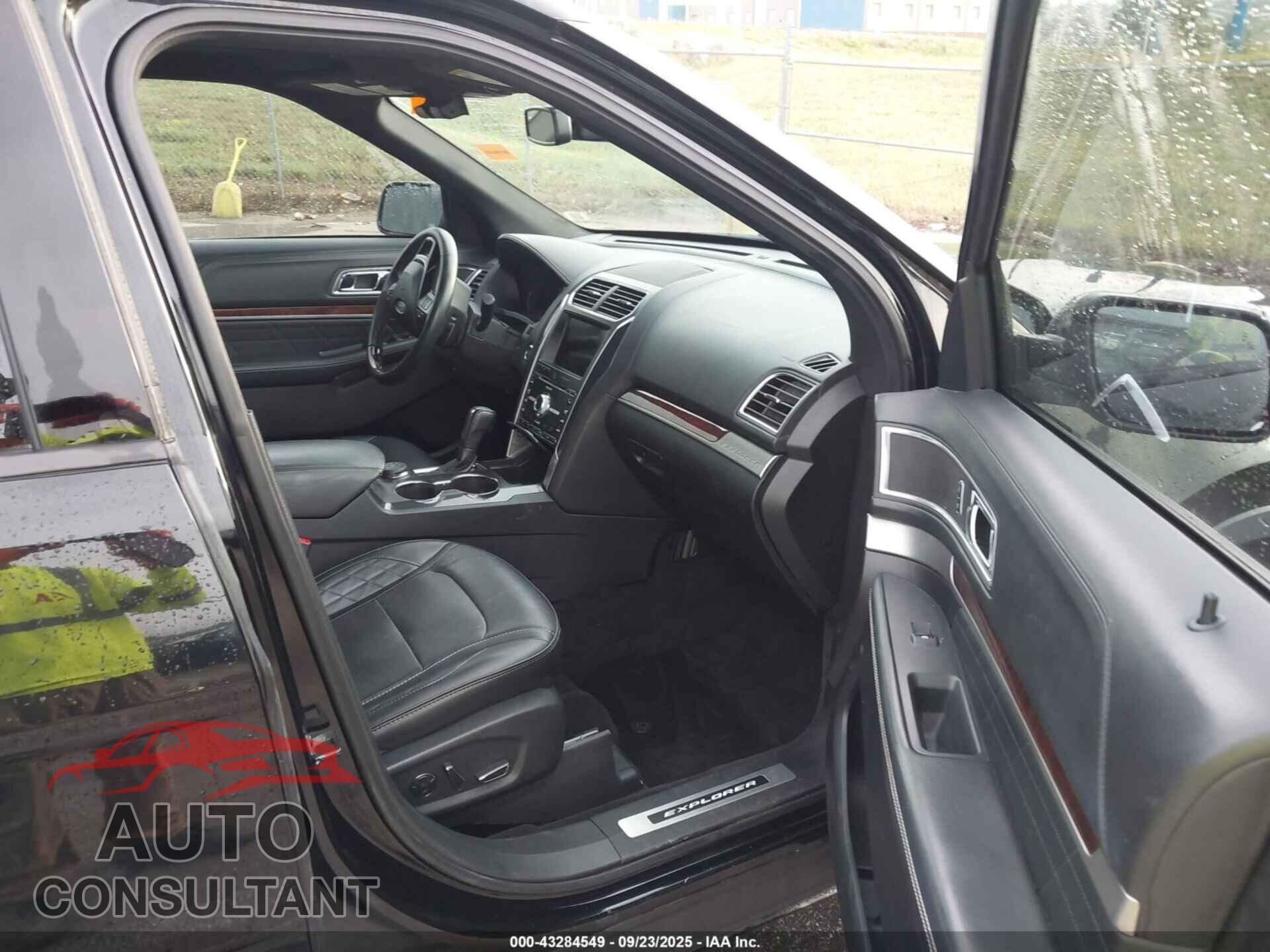 FORD EXPLORER 2017 - 1FM5K8HT0HGD87483