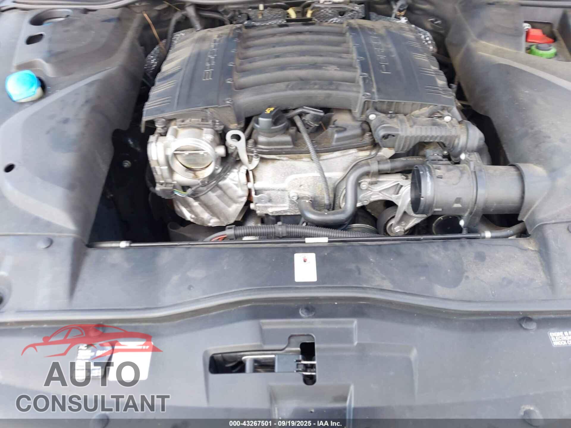 PORSCHE CAYENNE 2016 - WP1AA2A2XGLA00611