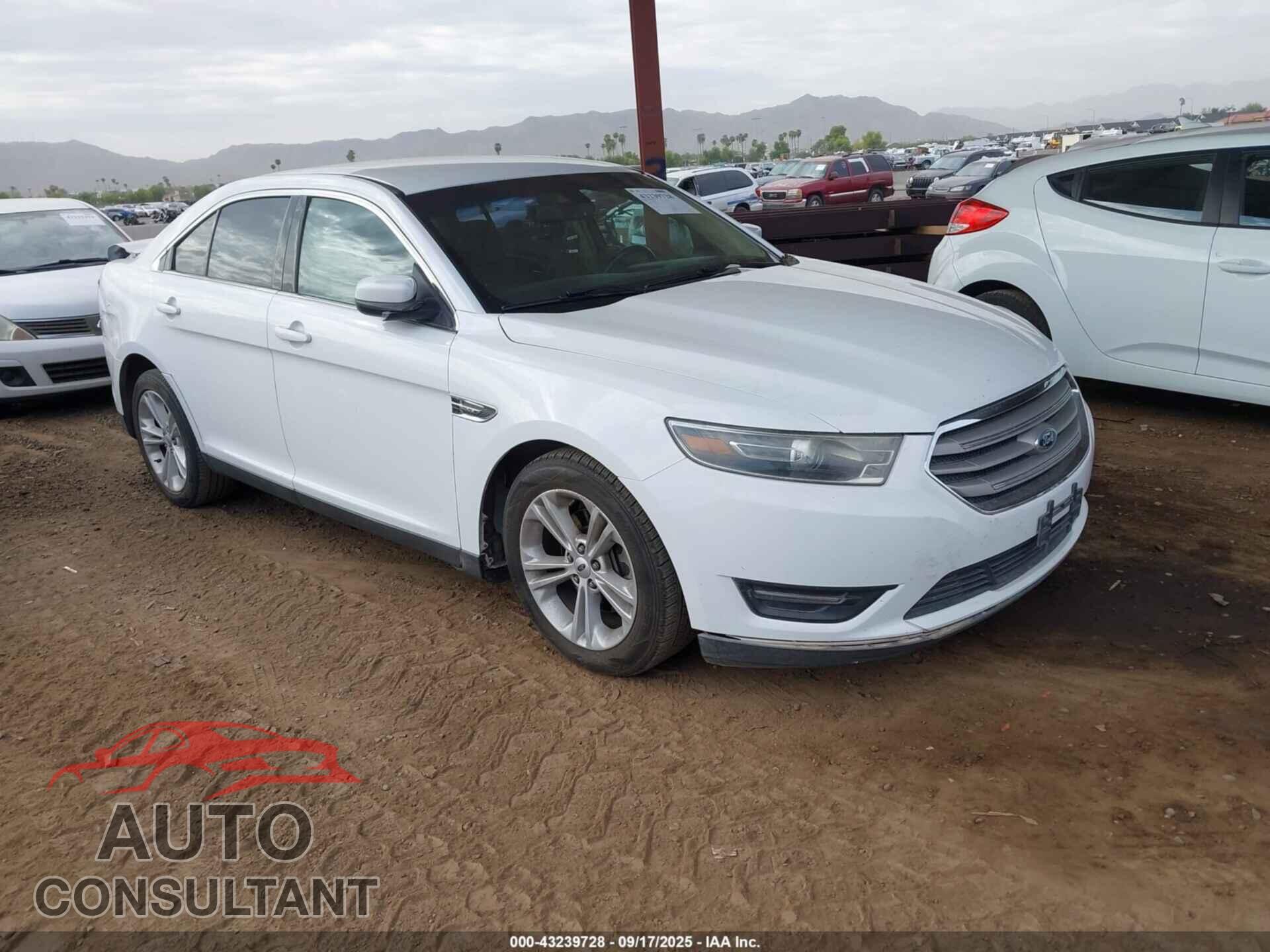 FORD TAURUS 2015 - 1FAHP2E90FG190115