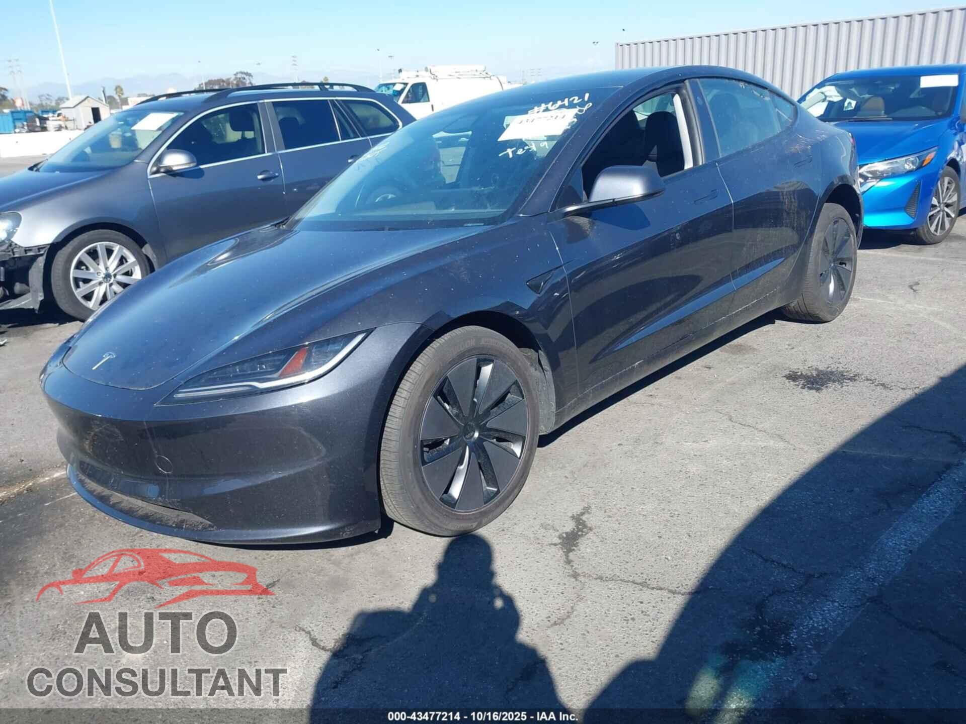 TESLA MODEL 3 2024 - 5YJ3E1EA8RF726421
