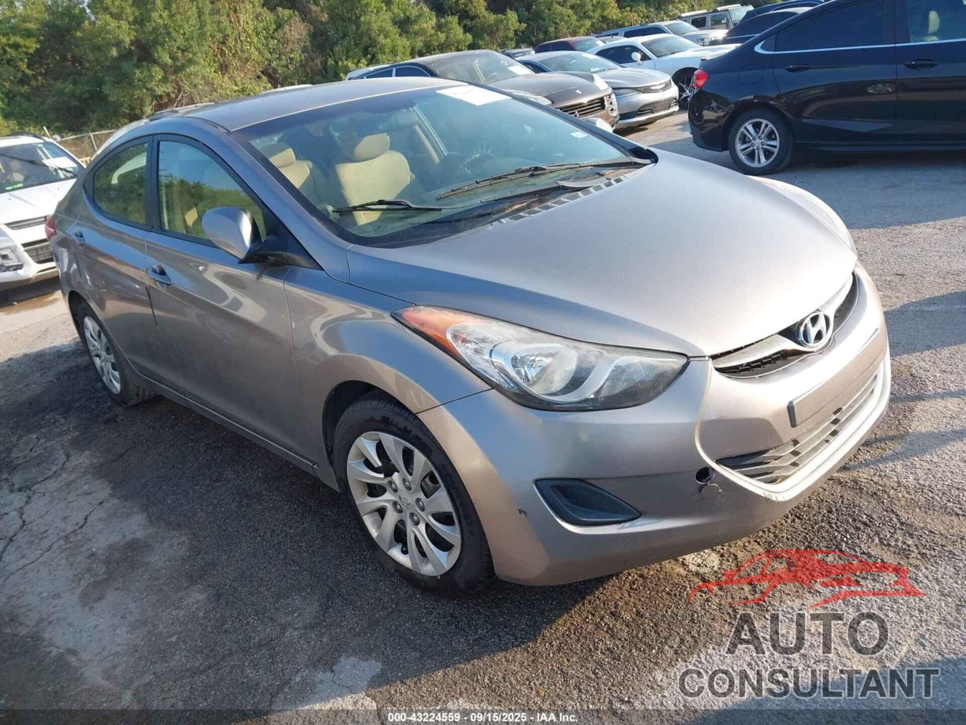 HYUNDAI ELANTRA 2012 - 5NPDH4AE8CH140624