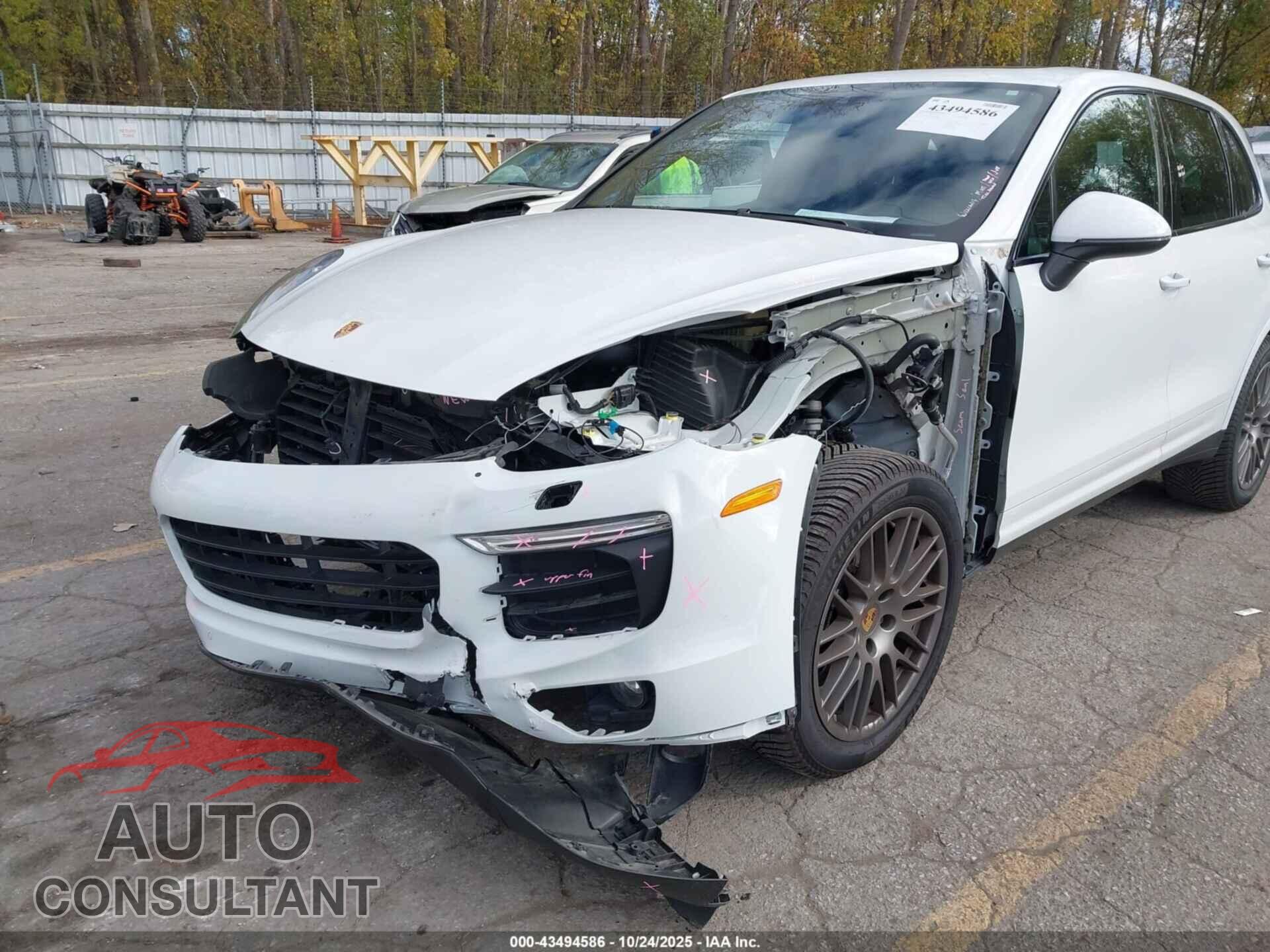 PORSCHE CAYENNE 2017 - WP1AA2A25HKA82870