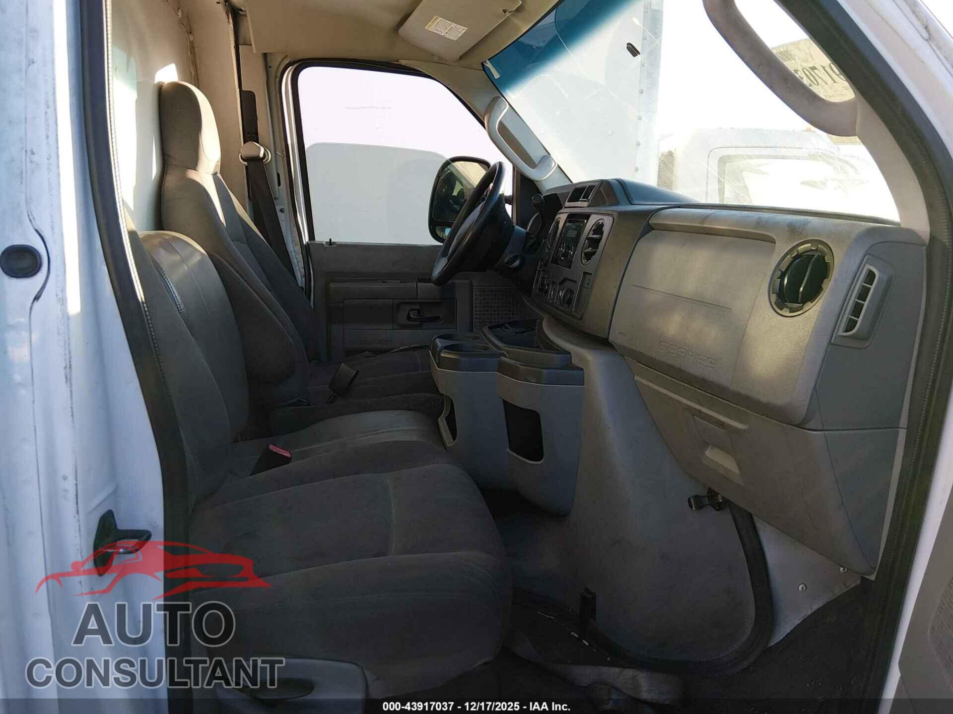 FORD E-350 CUTAWAY 2010 - 1FDSE3FL9ADA13199