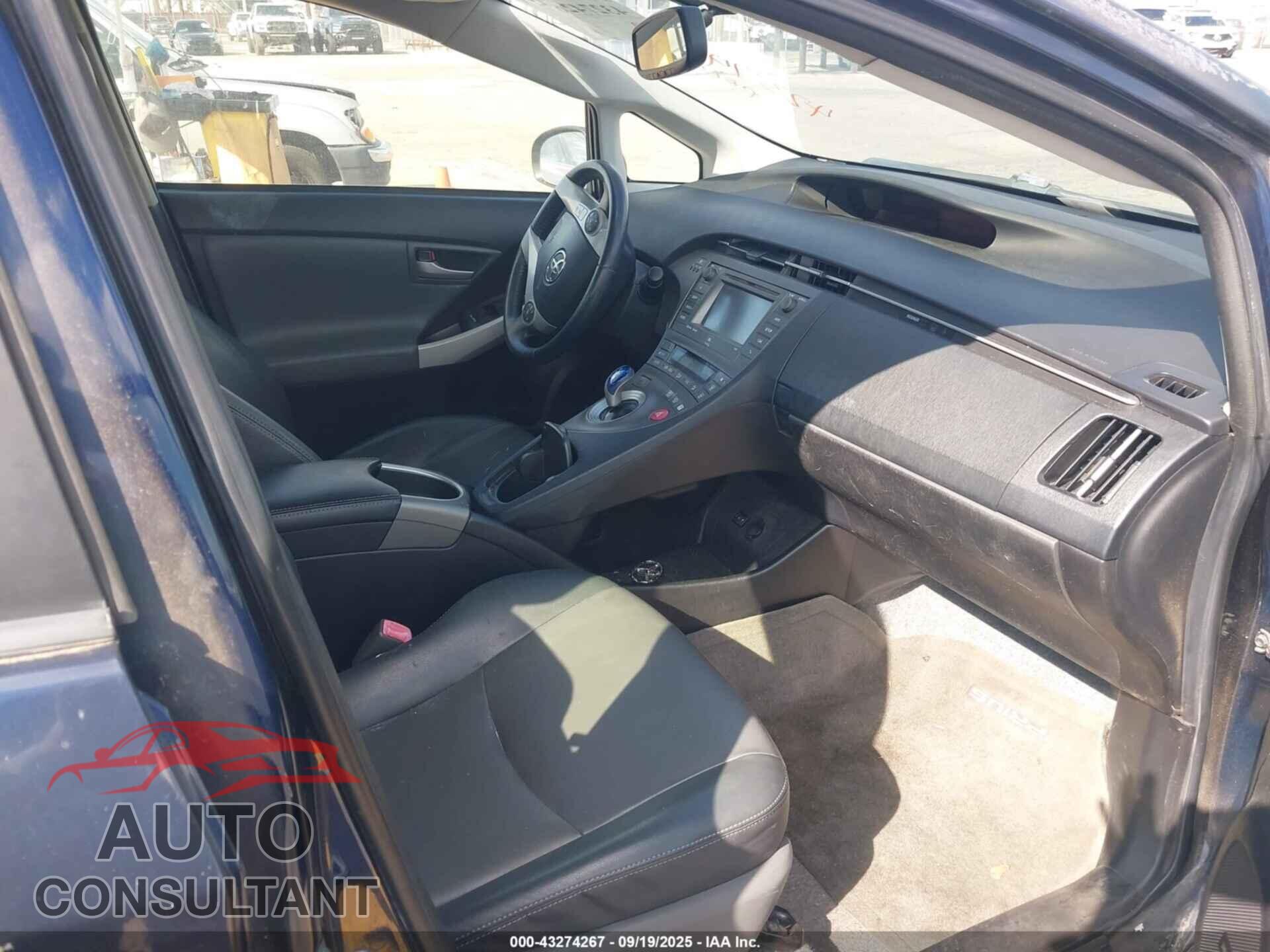 TOYOTA PRIUS 2013 - JTDKN3DU1D1637357