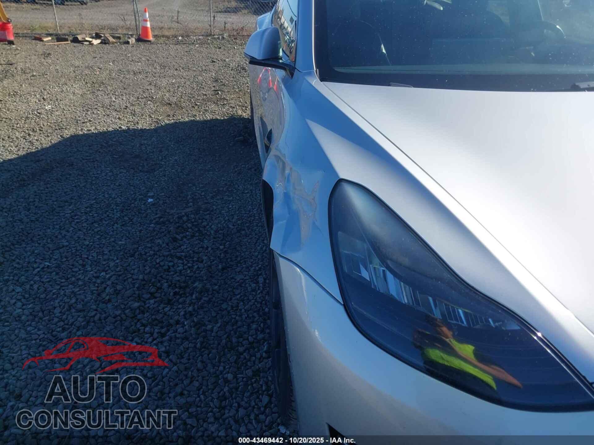 TESLA MODEL 3 2018 - 5YJ3E1EA2JF043943