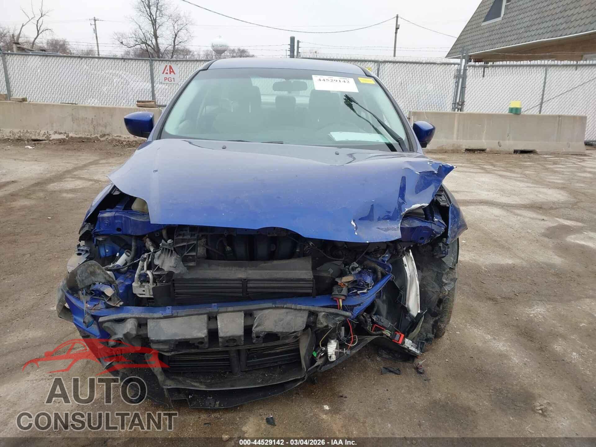 FORD FOCUS 2012 - 1FAHP3F28CL299271