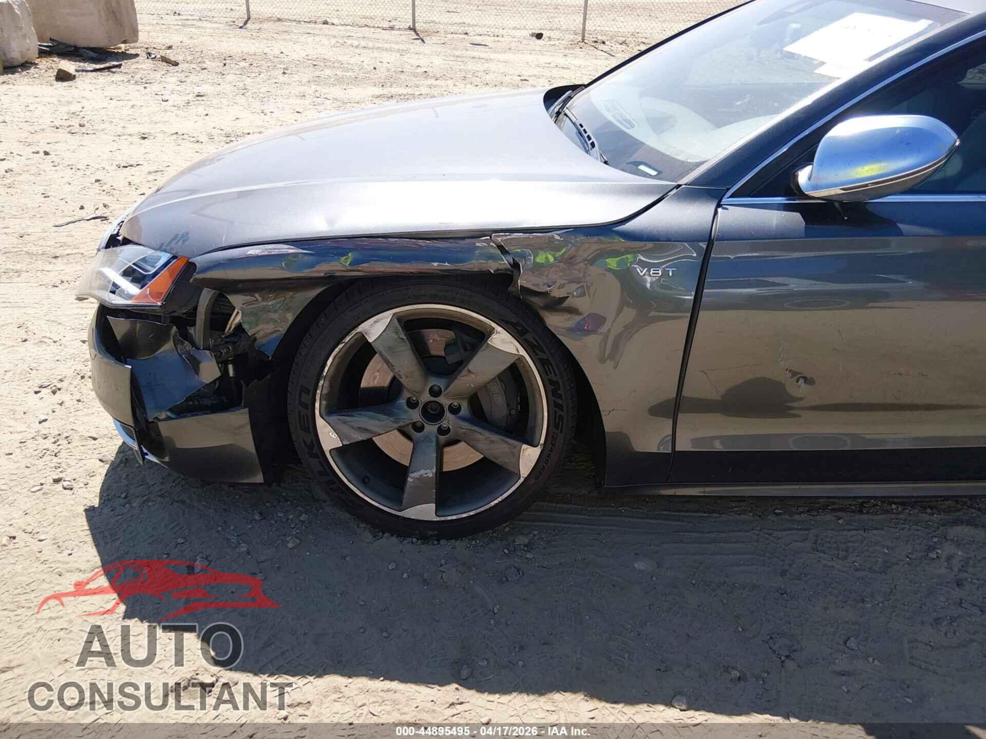 AUDI S8 2013 - WAUD2AFD0DN011341