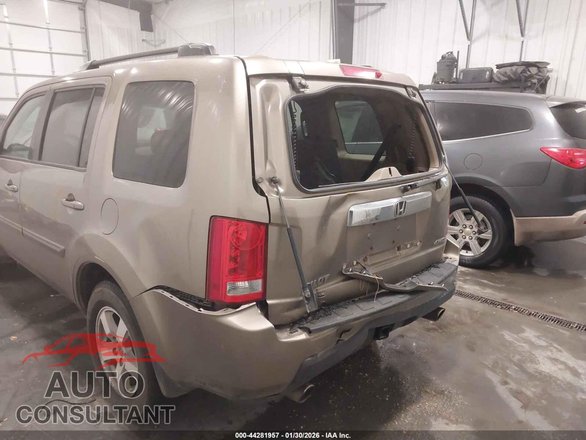 HONDA PILOT 2011 - 5FNYF4H70BB089082