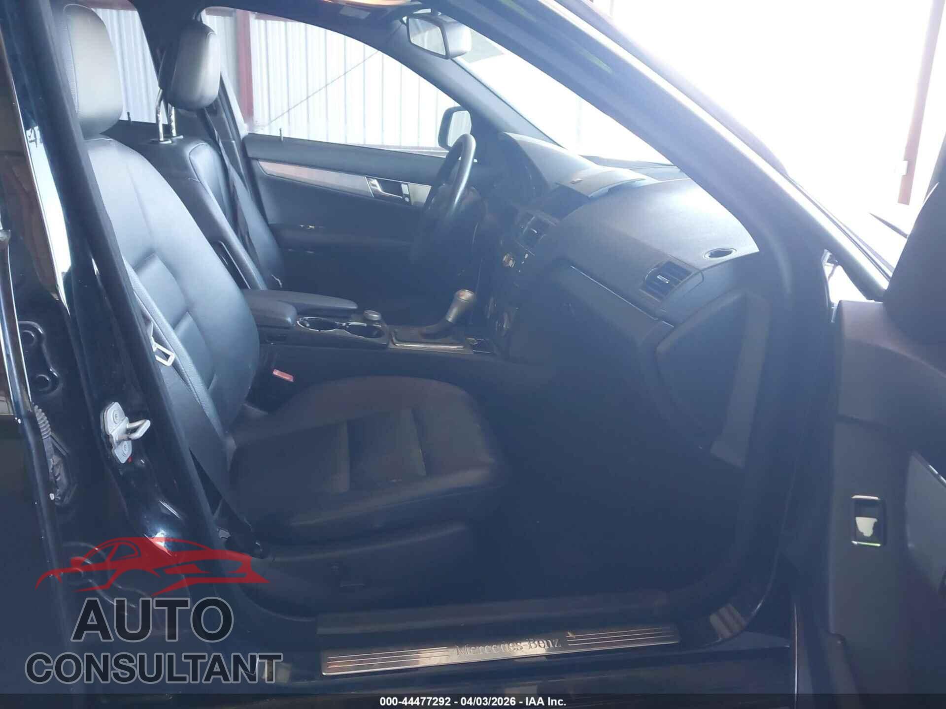 MERCEDES-BENZ C 300 2009 - WDDGF54X59F309934