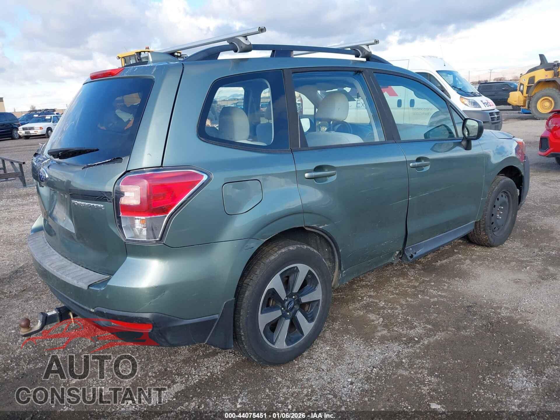 SUBARU FORESTER 2018 - JF2SJABC7JH450347