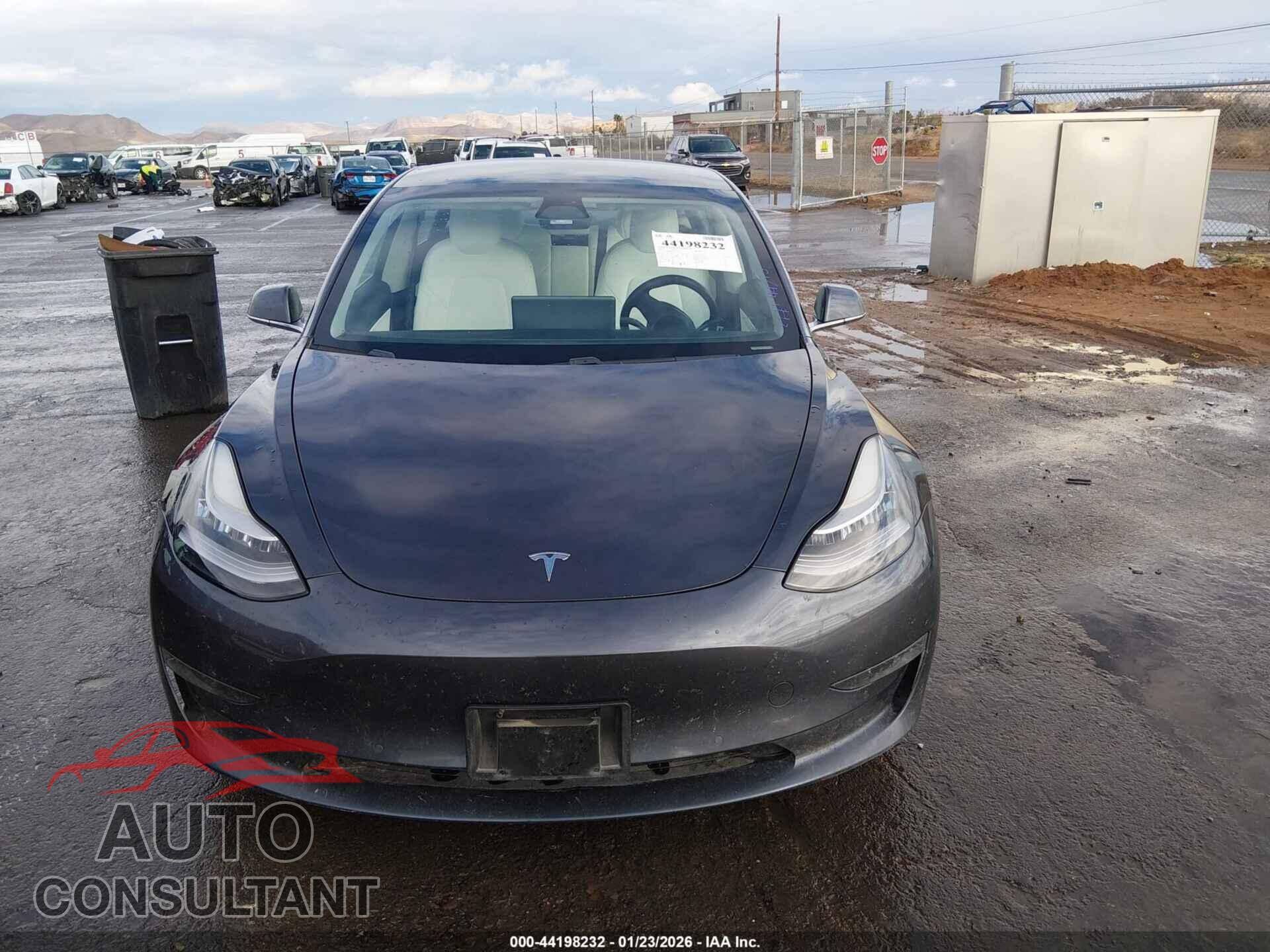 TESLA MODEL 3 2020 - 5YJ3E1EB5LF522076