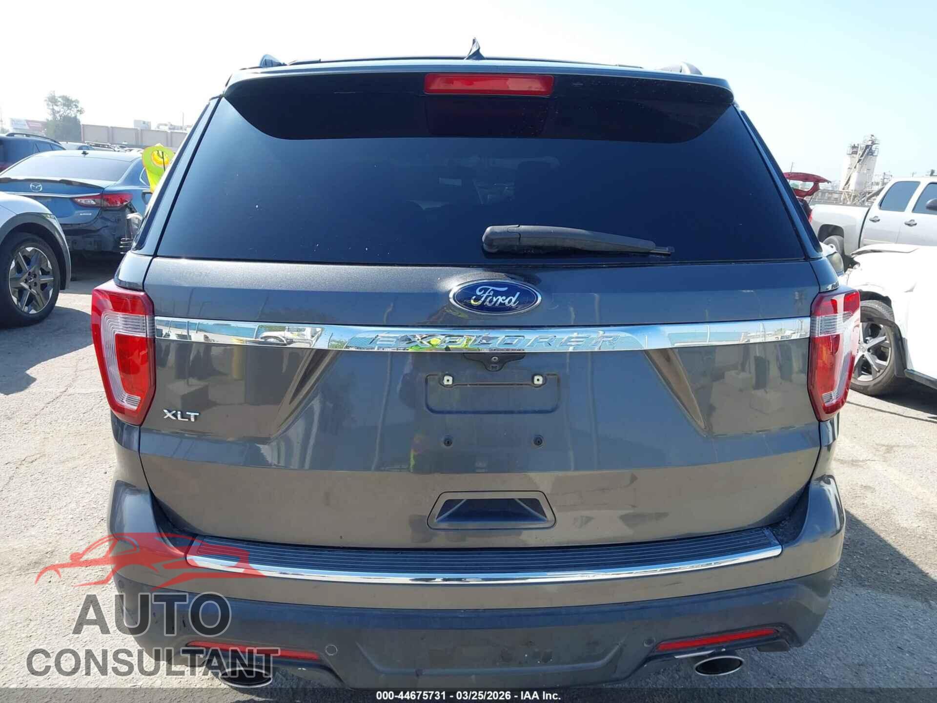 FORD EXPLORER 2018 - 1FM5K7D80JGB09491