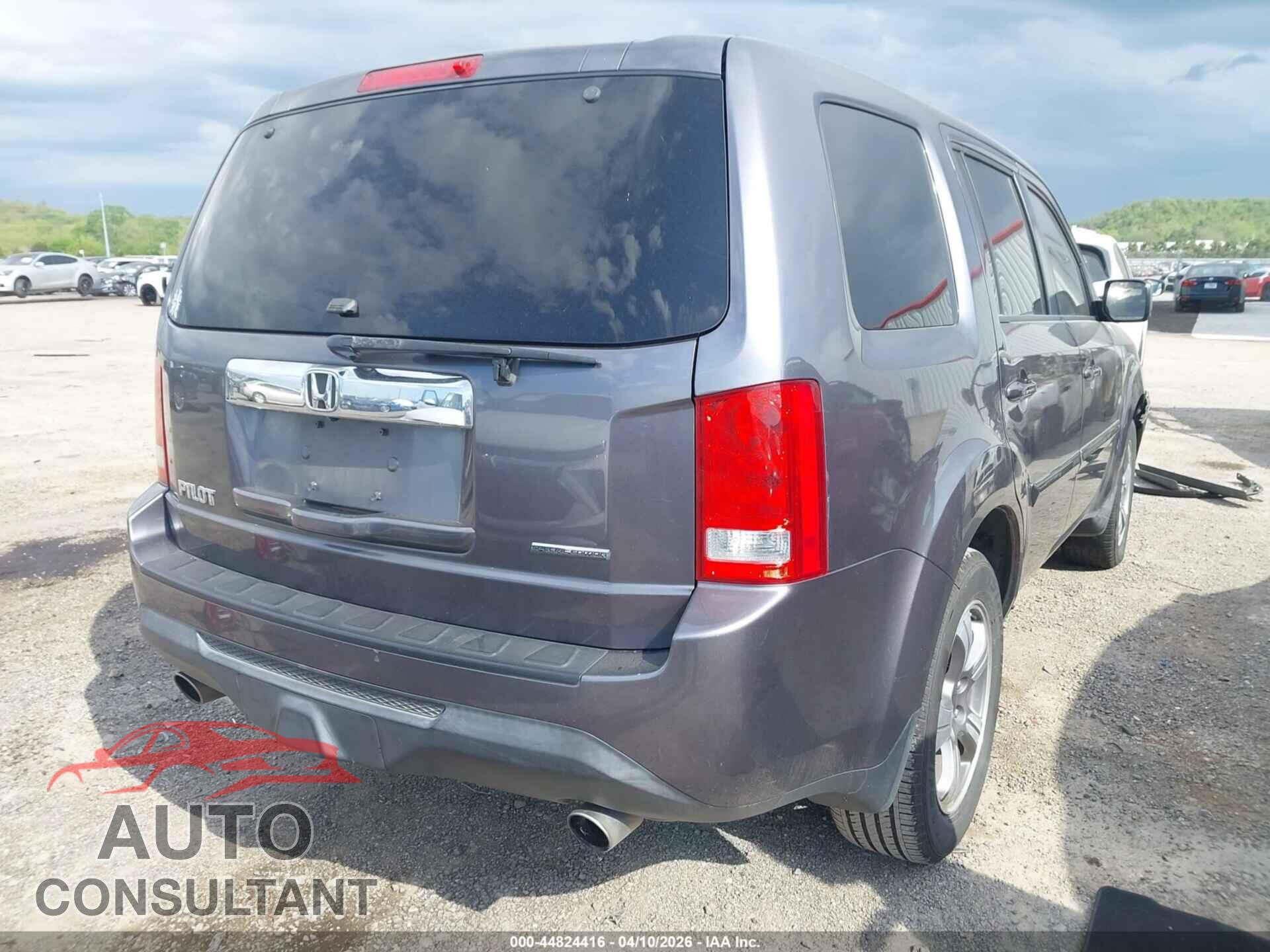 HONDA PILOT 2015 - 5FNYF3H35FB020188