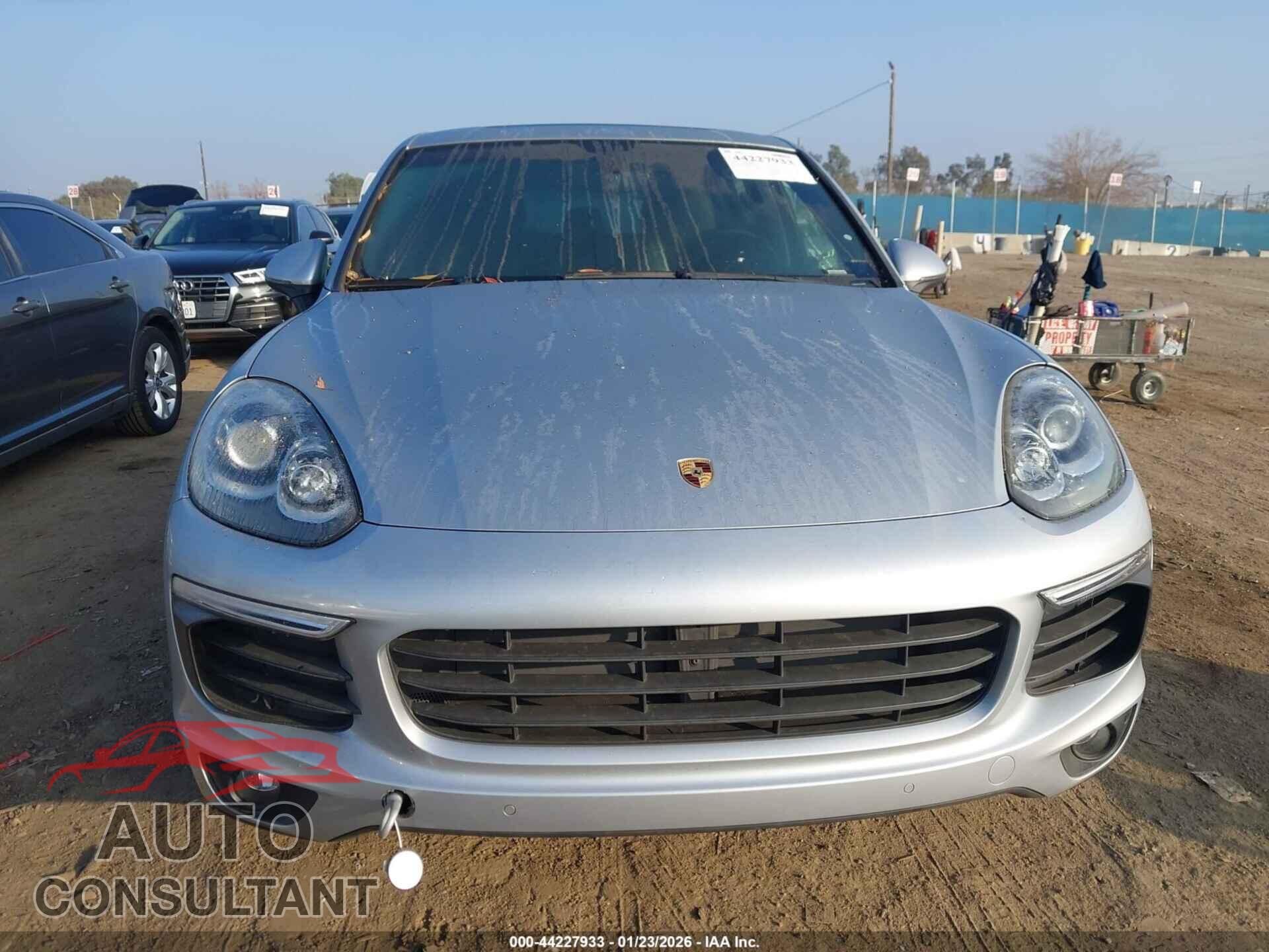 PORSCHE CAYENNE 2016 - WP1AA2A2XGLA04898
