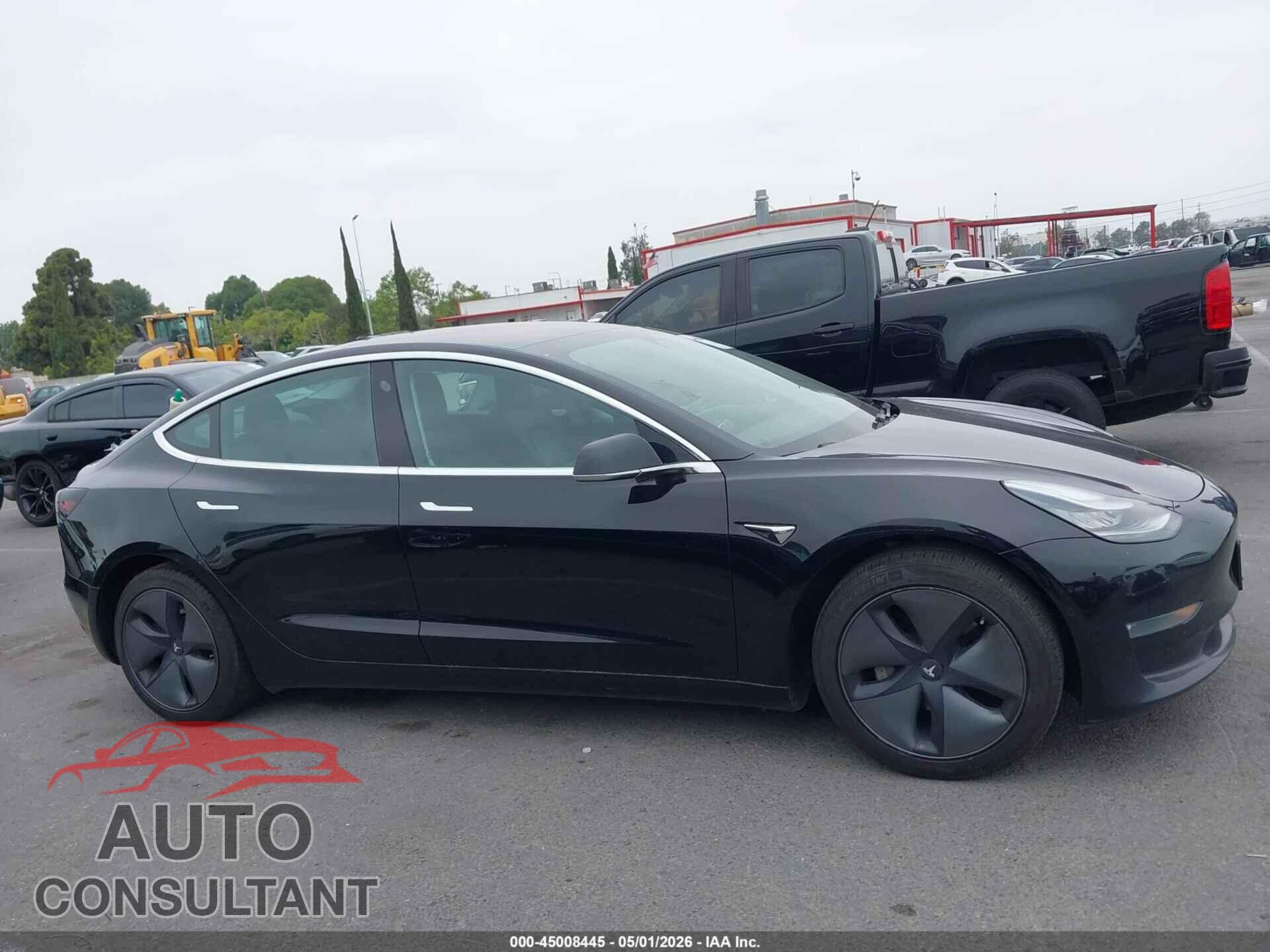 TESLA MODEL 3 2019 - 5YJ3E1EA2KF305915