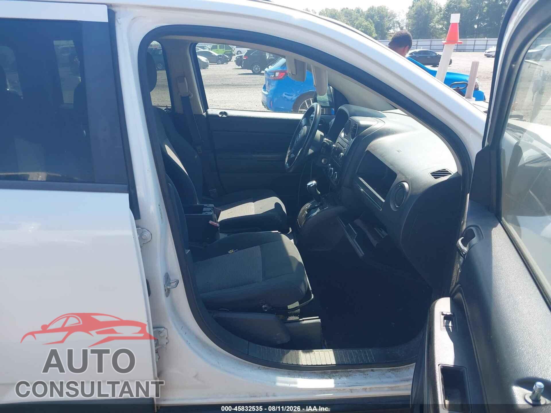 JEEP COMPASS 2011 - 1J4NT1FB6BD241109