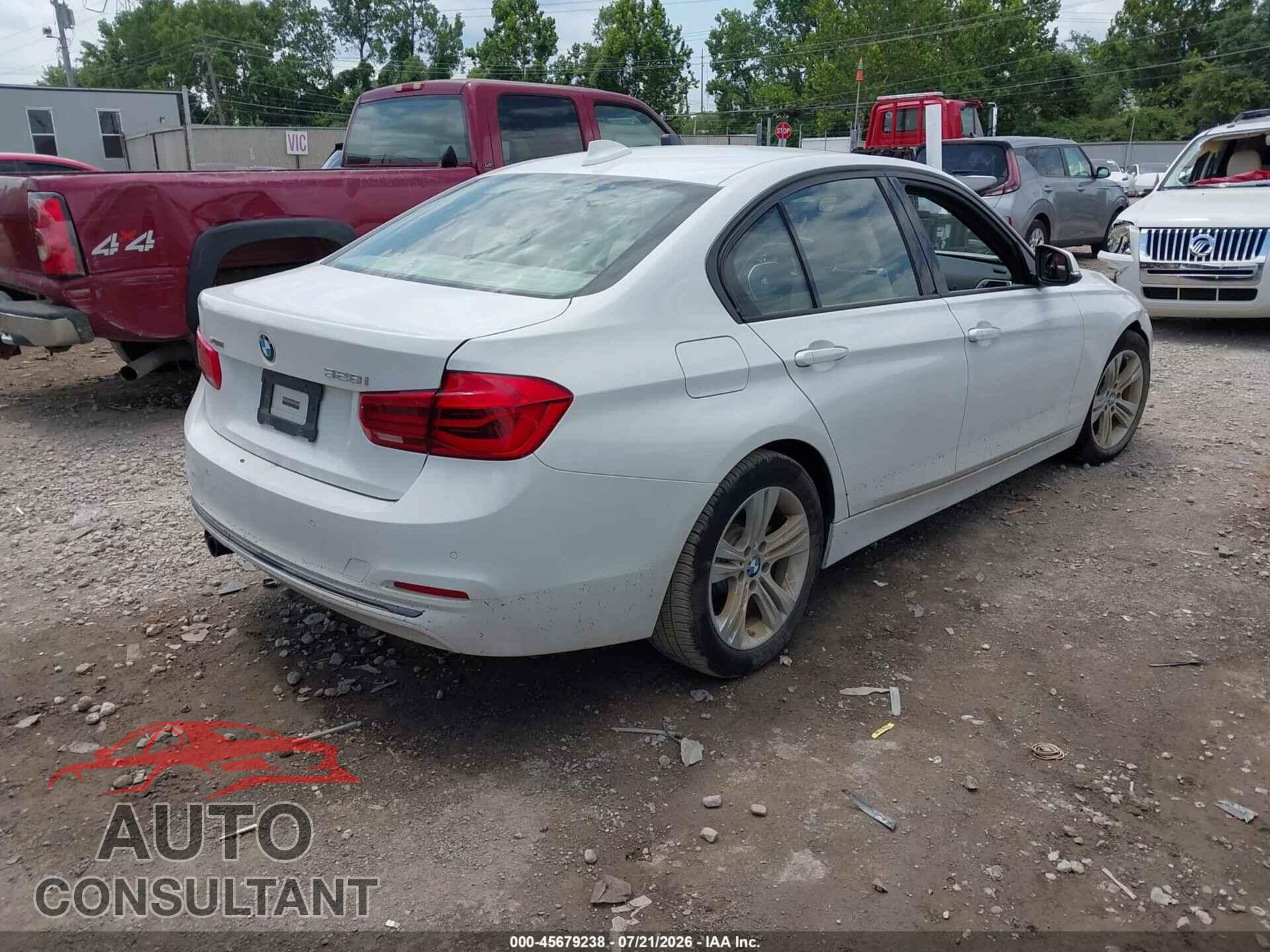 BMW 328I 2016 - WBA8E3G53GNU00071