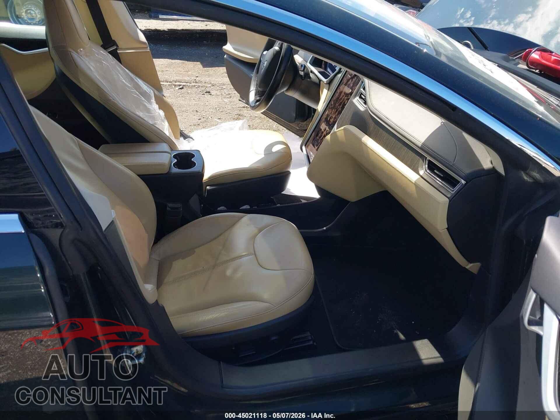 TESLA MODEL S 2013 - 5YJSA1CN5DFP03457