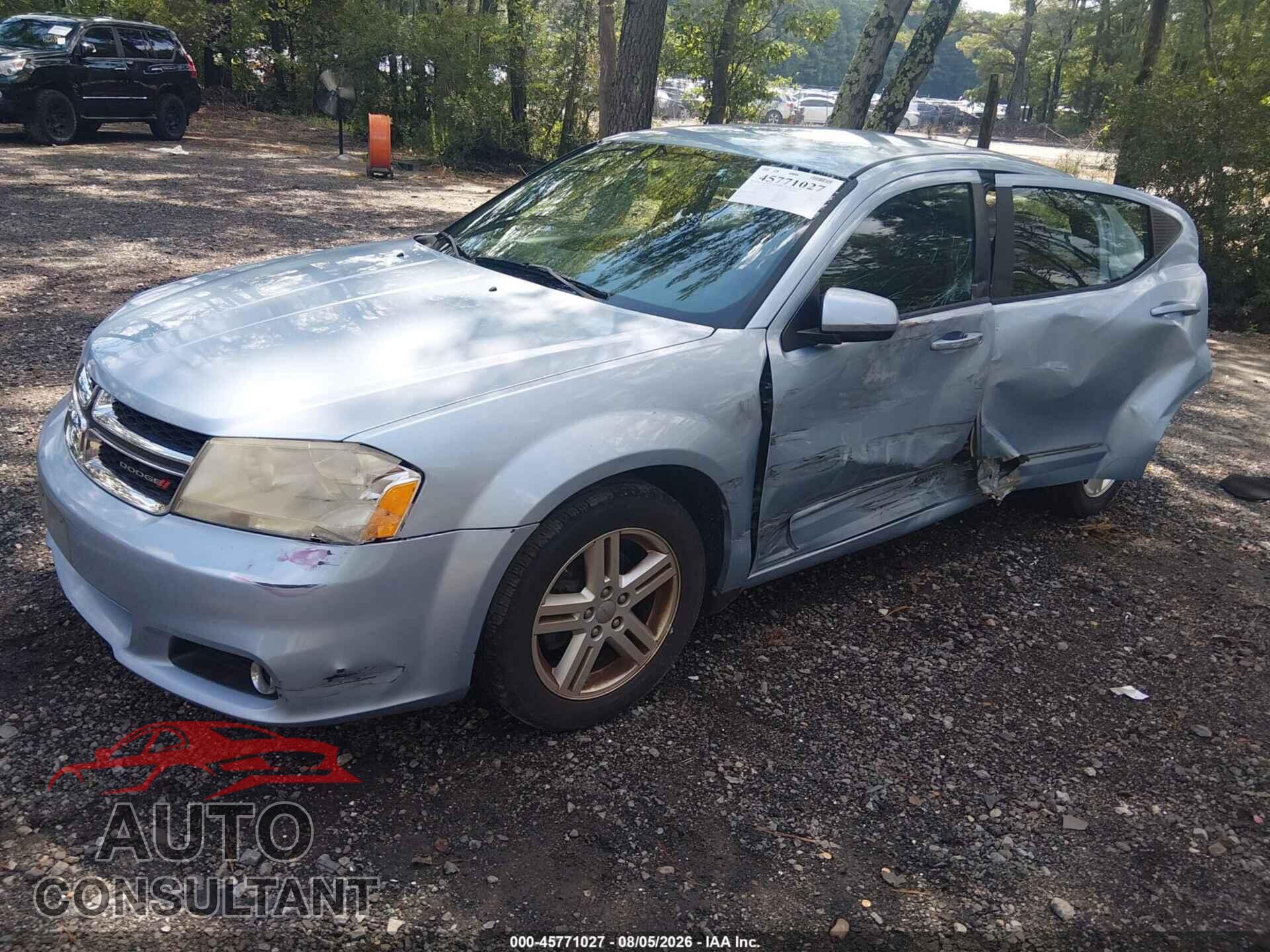 DODGE AVENGER 2013 - 1C3CDZCB4DN637019