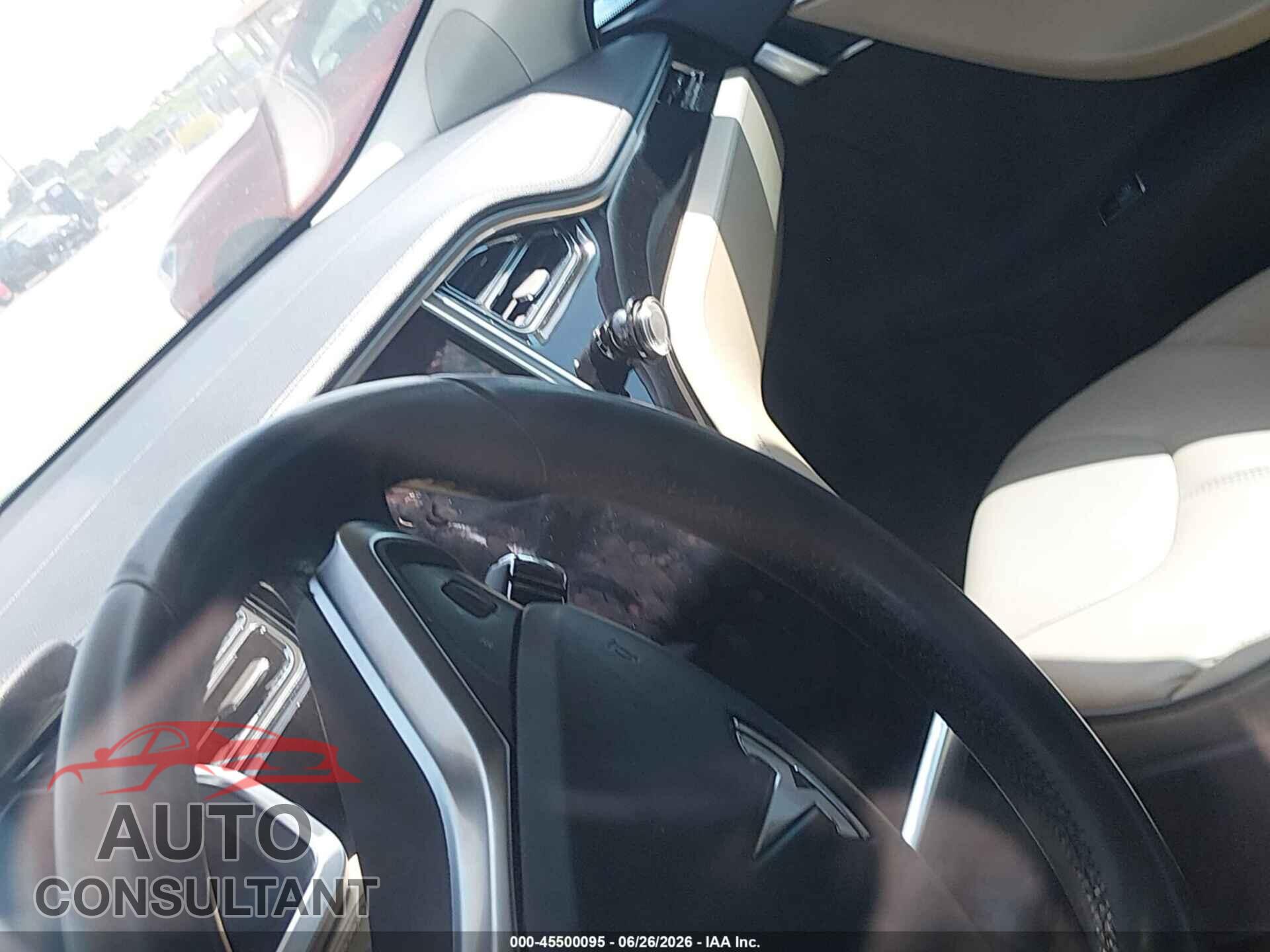 TESLA MODEL S 2013 - 5YJSA1DP8DFP07633