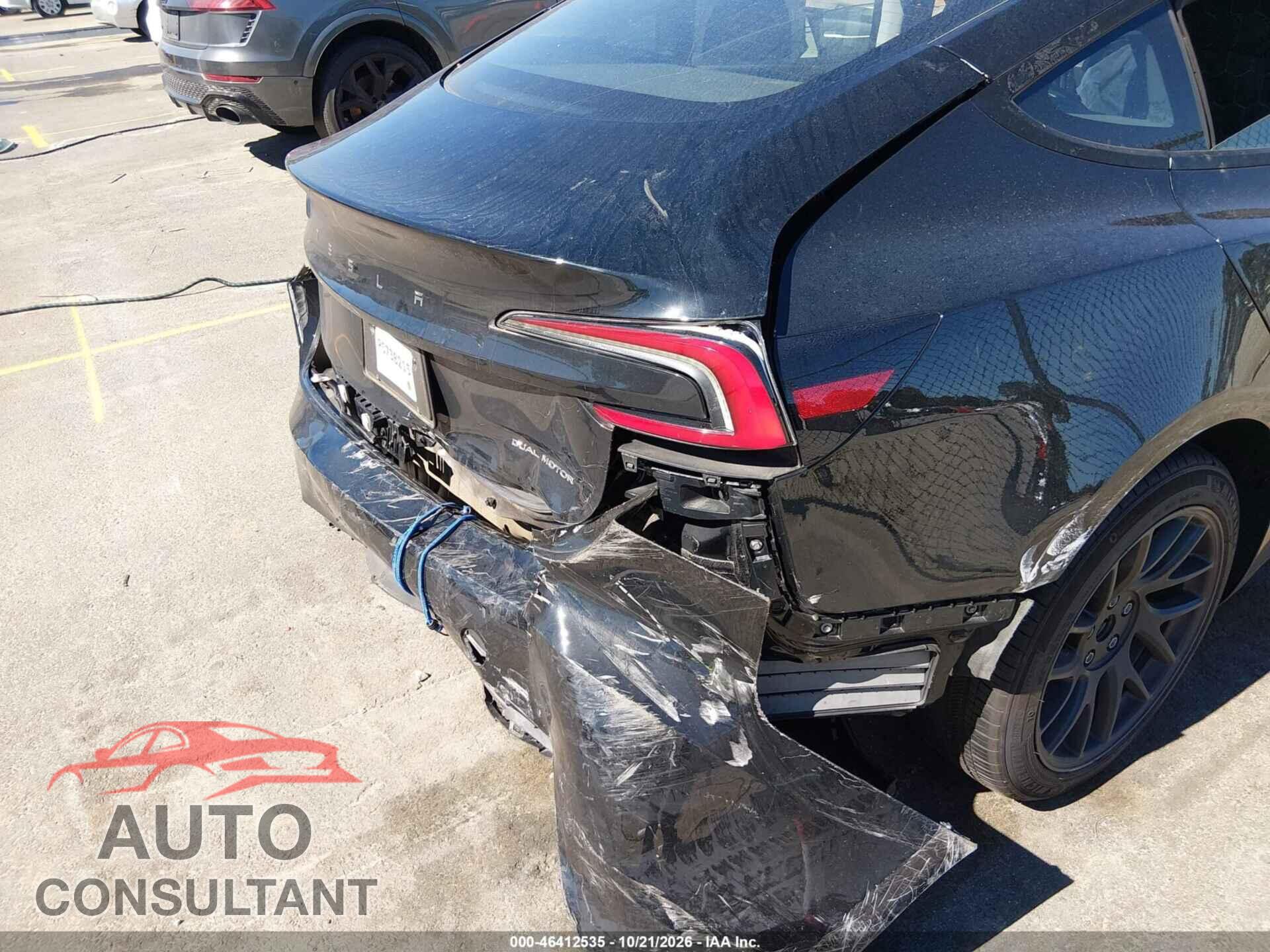 TESLA MODEL 3 2024 - 5YJ3E1EB2RF767538