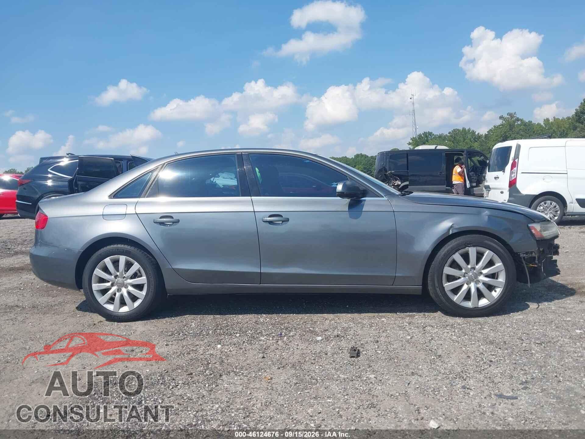 AUDI A4 2013 - WAUBFAFL9DA159515