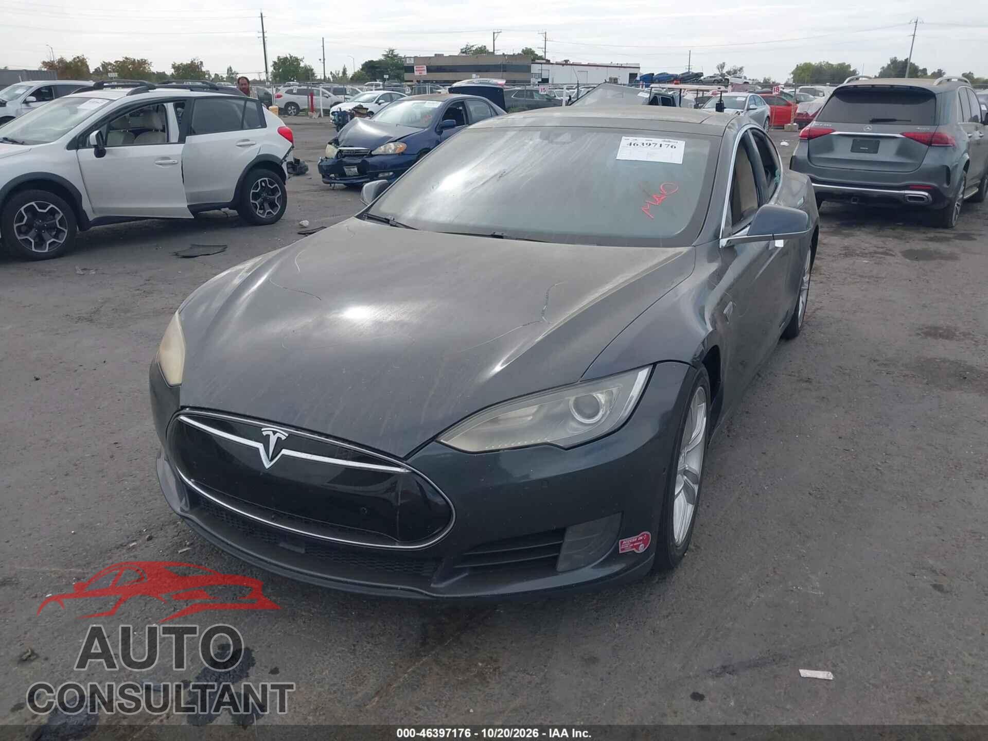 TESLA MODEL S 2015 - 5YJSA1E13FF117367