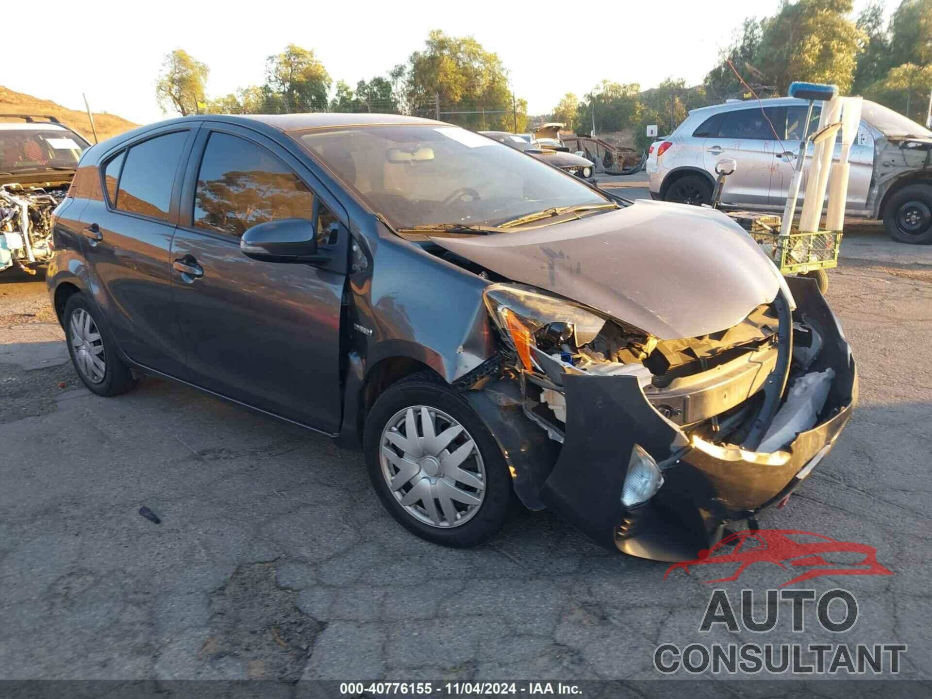 TOYOTA PRIUS C 2016 - JTDKDTB32G1589353