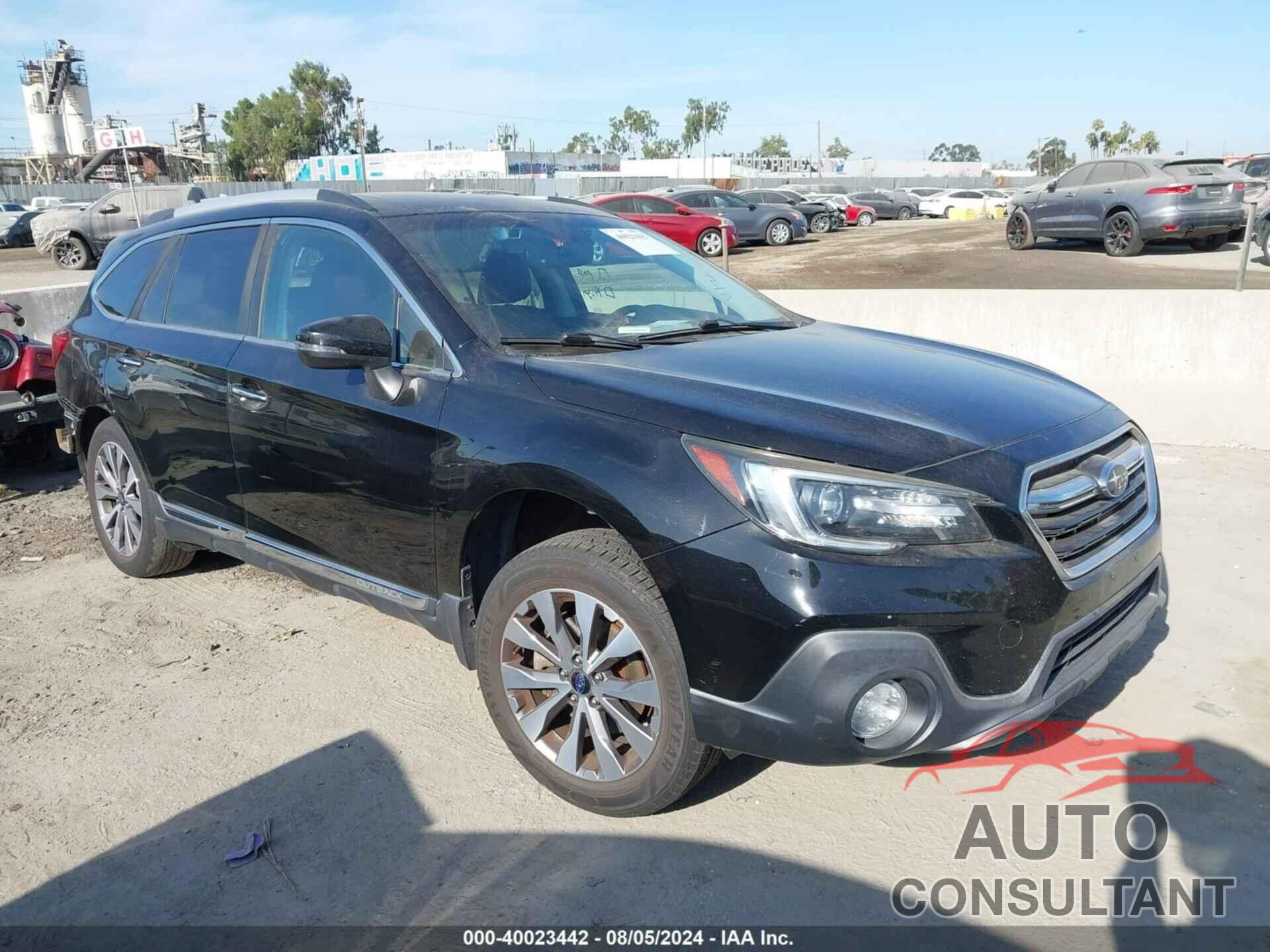 SUBARU OUTBACK 2018 - 4S4BSATC8J3324436