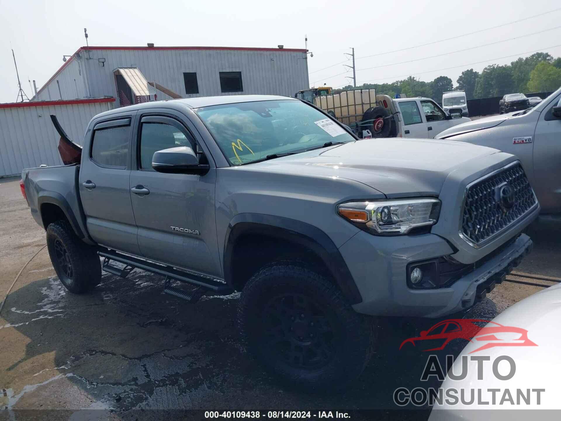 TOYOTA TACOMA 2018 - 5TFCZ5AN5JX135560