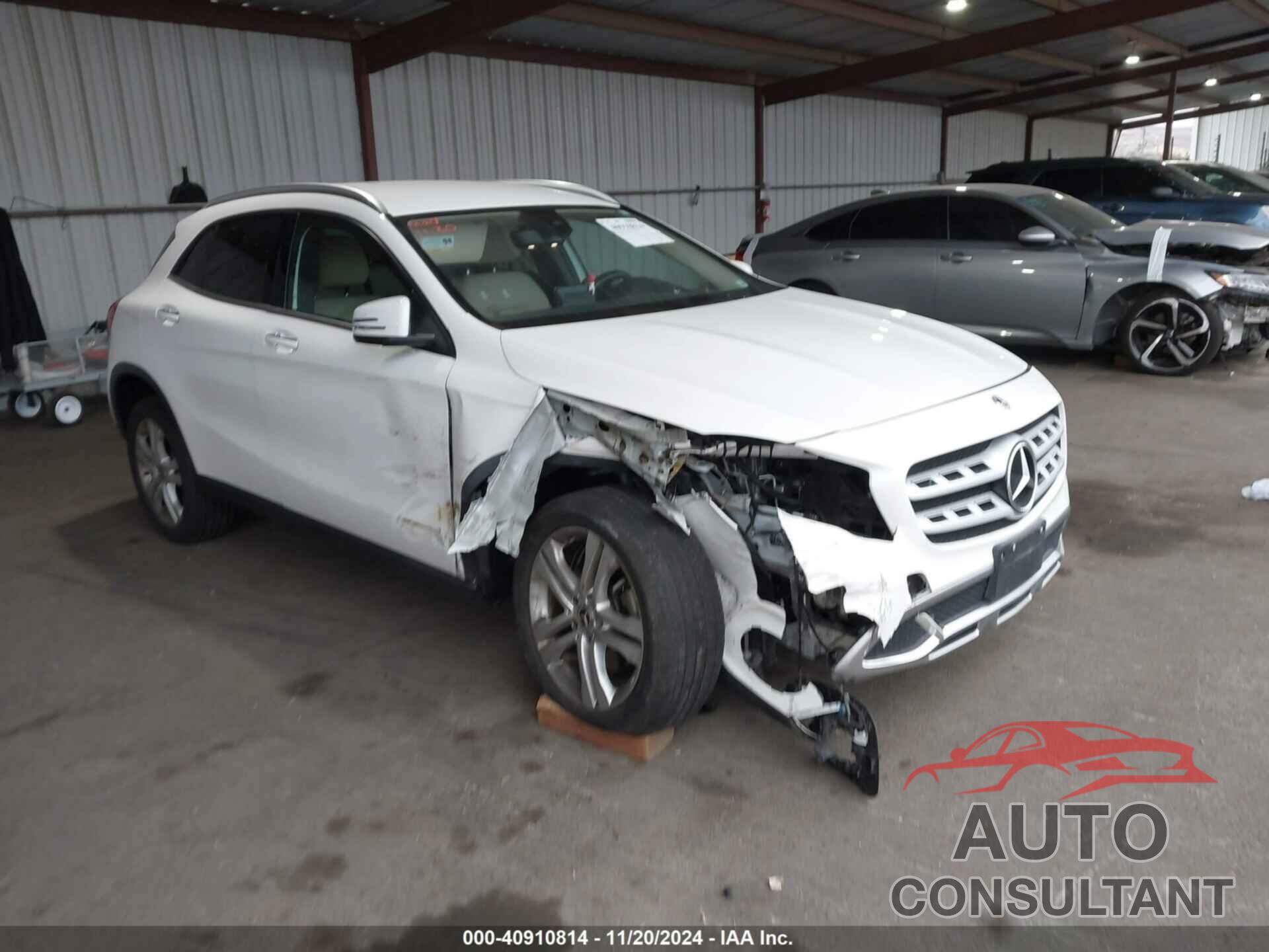 MERCEDES-BENZ GLA 250 2019 - WDCTG4GB1KU020397