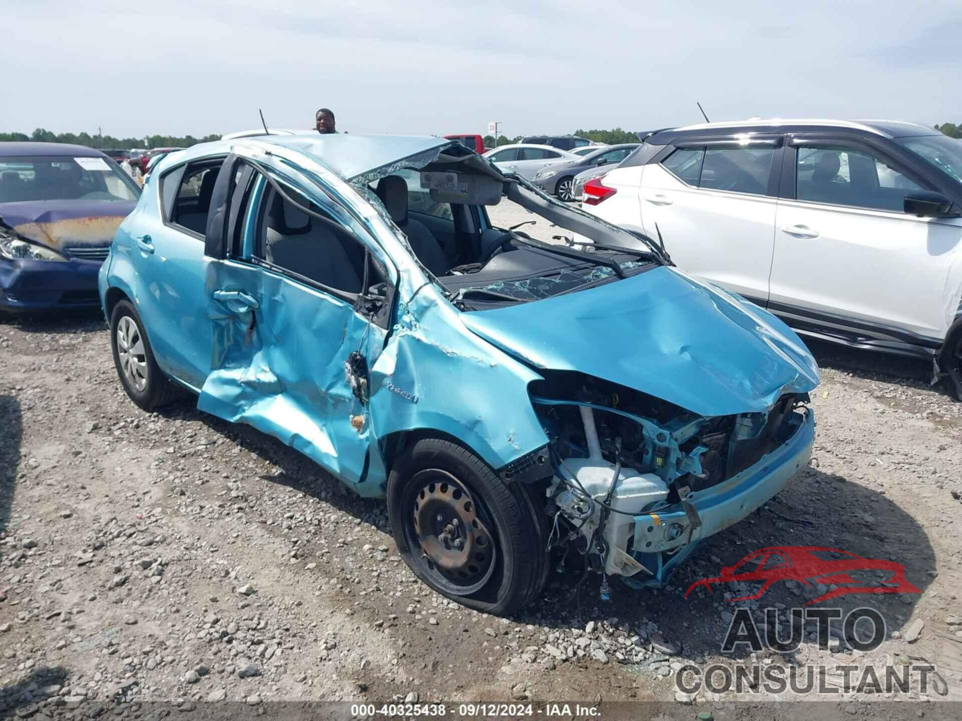 TOYOTA PRIUS C 2012 - JTDKDTB30C1013593
