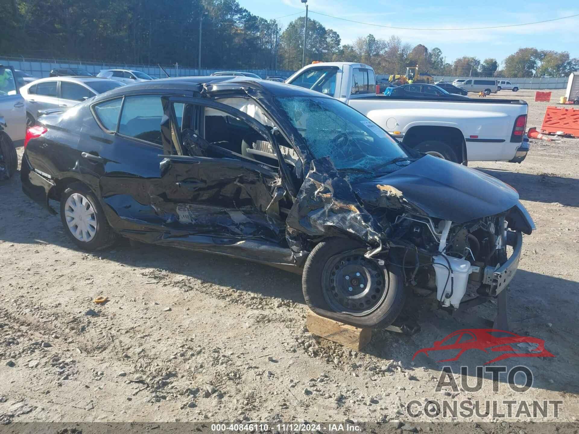 NISSAN VERSA 2018 - 3N1CN7AP8JL829764