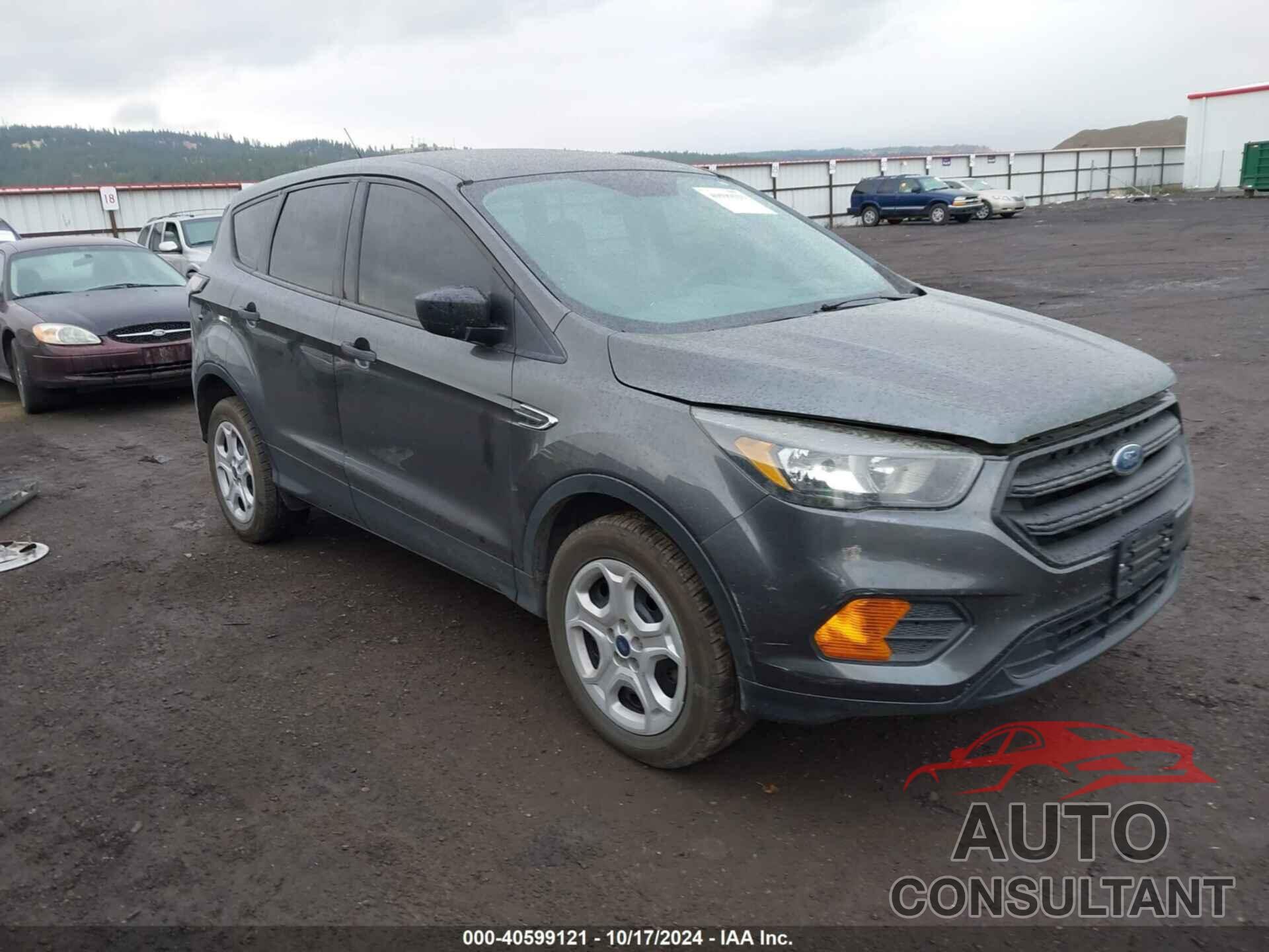 FORD ESCAPE 2018 - 1FMCU0F71JUA65208