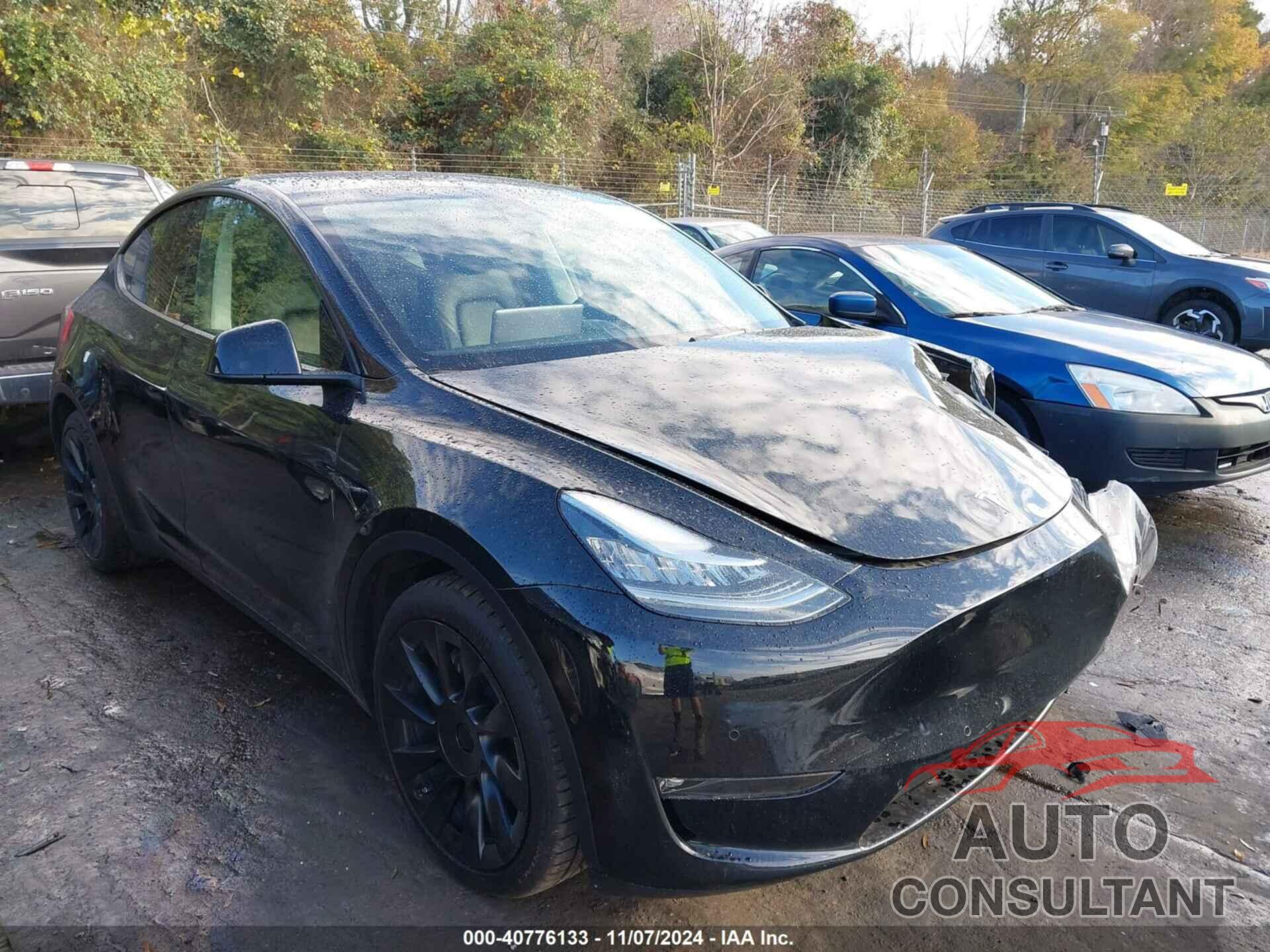 TESLA MODEL Y 2021 - 5YJYGAEE2MF273201